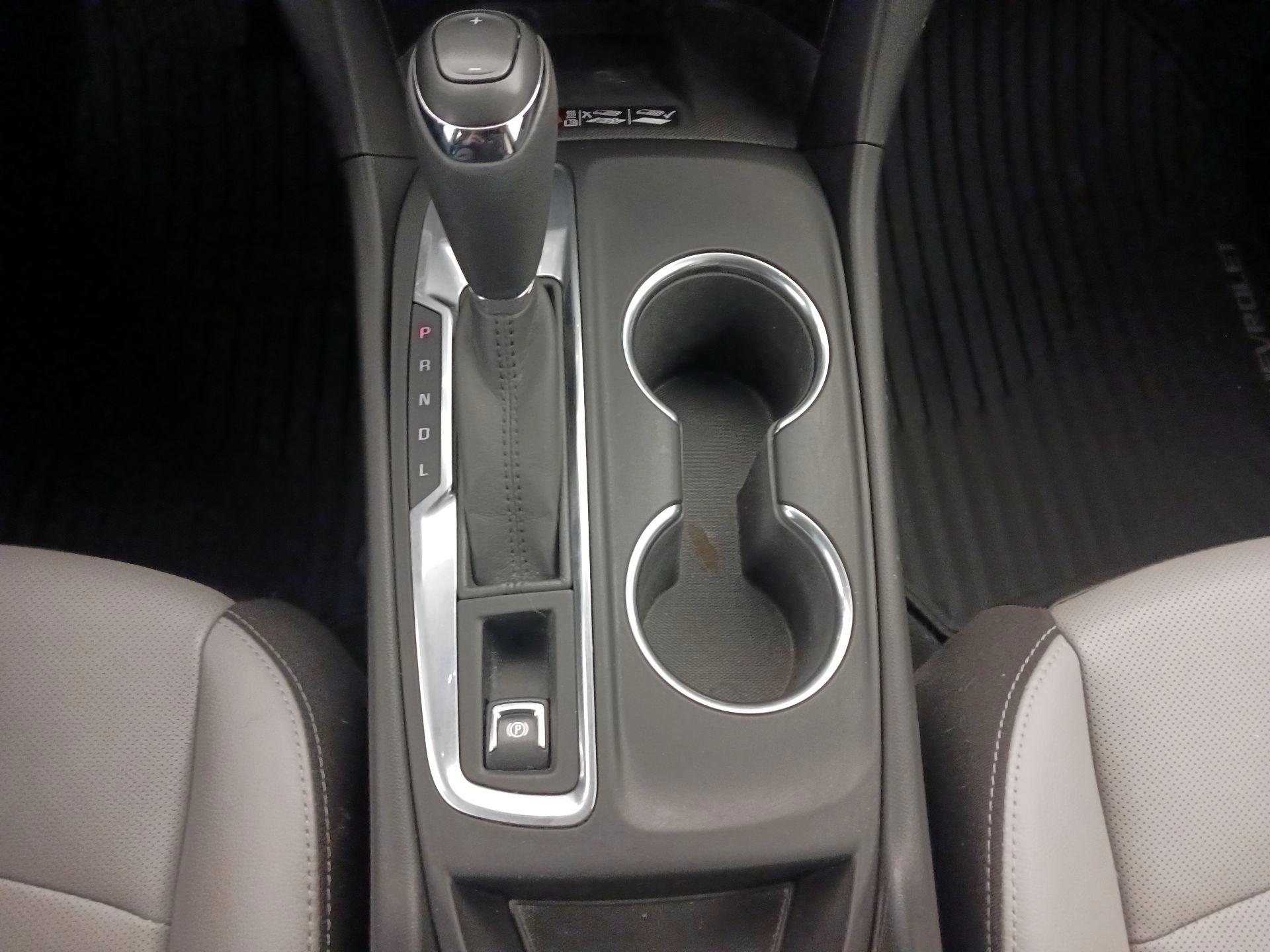 Thumbnail: 2018 Chevrolet Equinox - 18