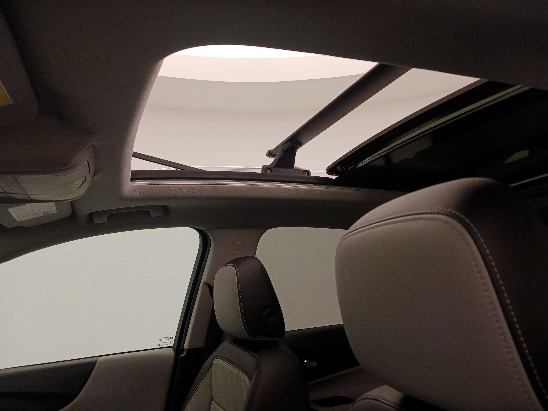 Thumbnail: 2018 Chevrolet Equinox - 20