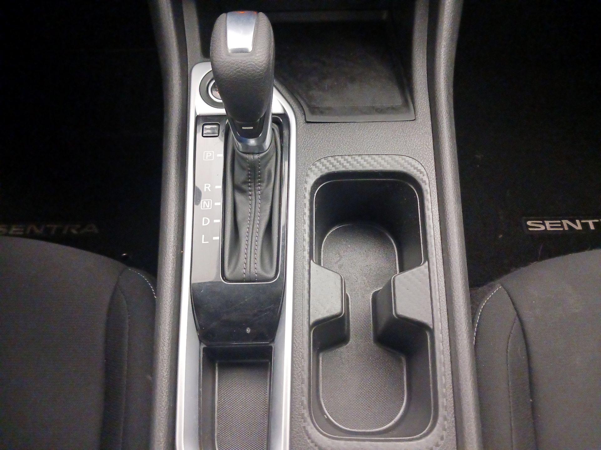 Thumbnail: 2023 Nissan Sentra - 17