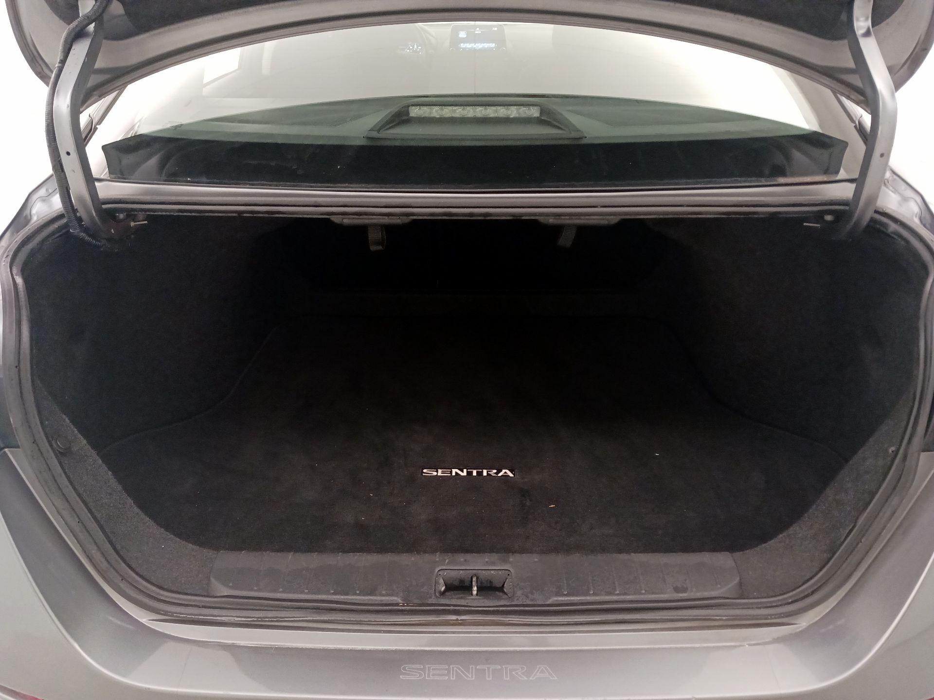 Thumbnail: 2023 Nissan Sentra - 20