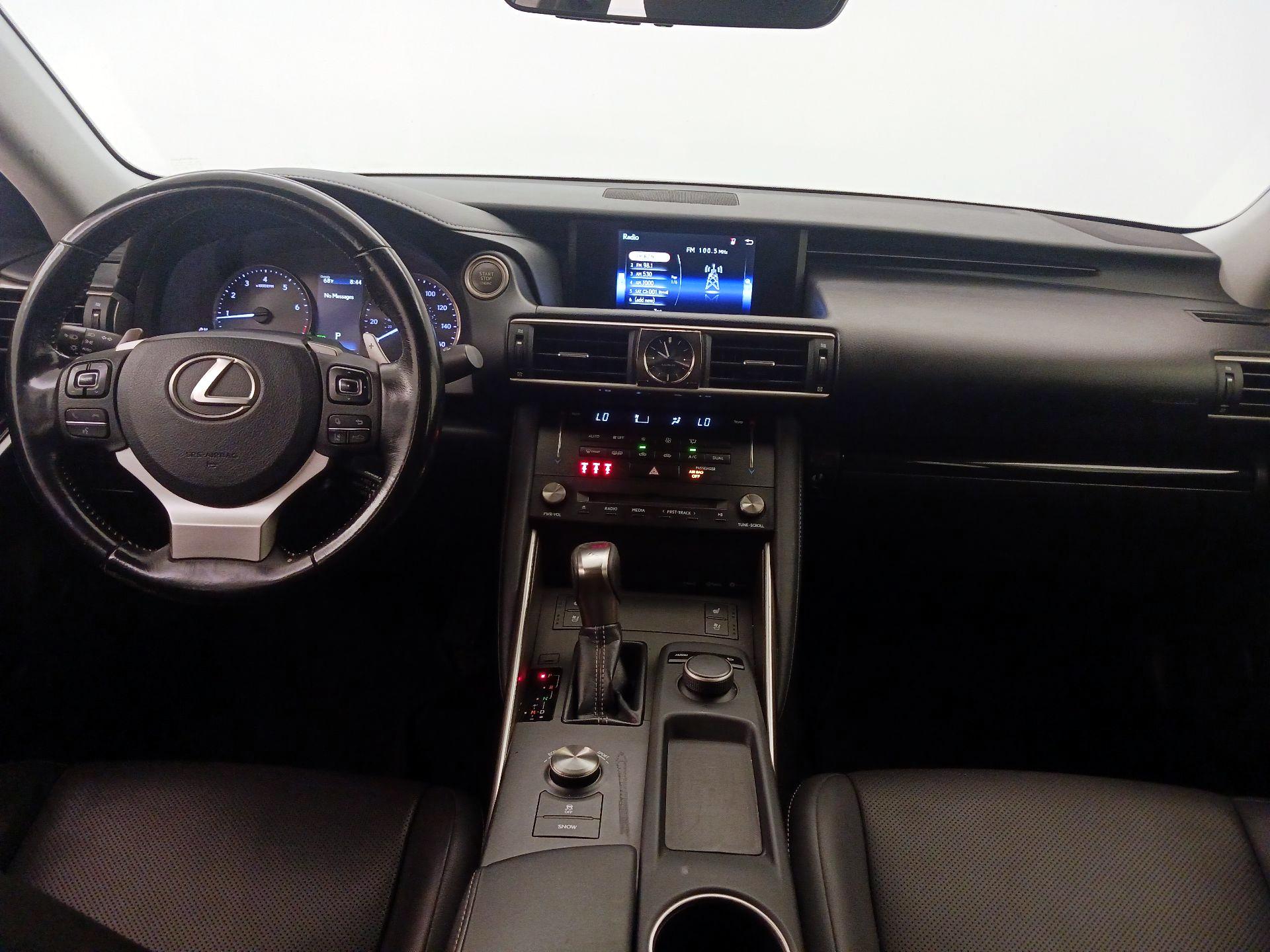 Thumbnail: 2017 Lexus IS - 9