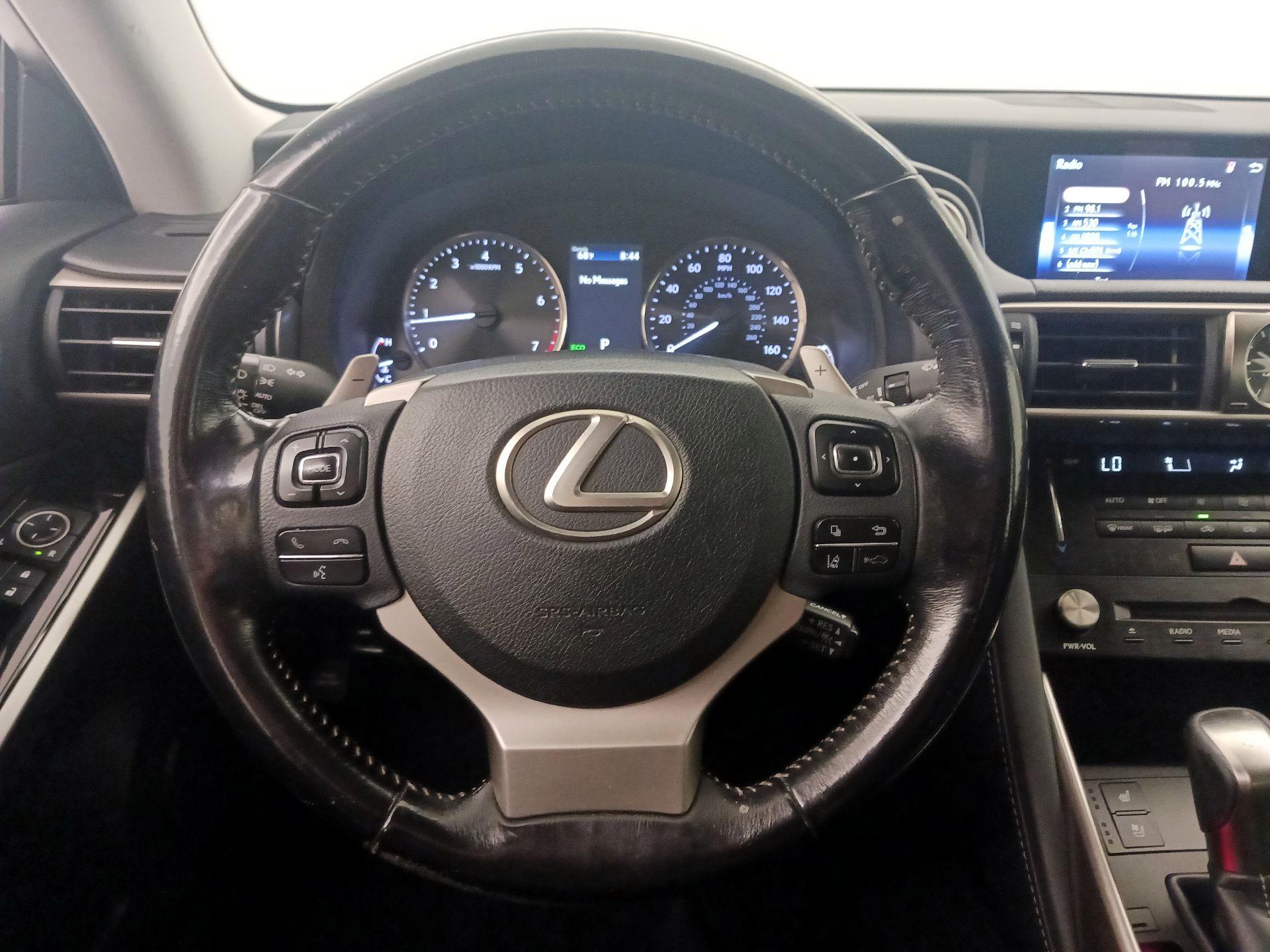 Thumbnail: 2017 Lexus IS - 10