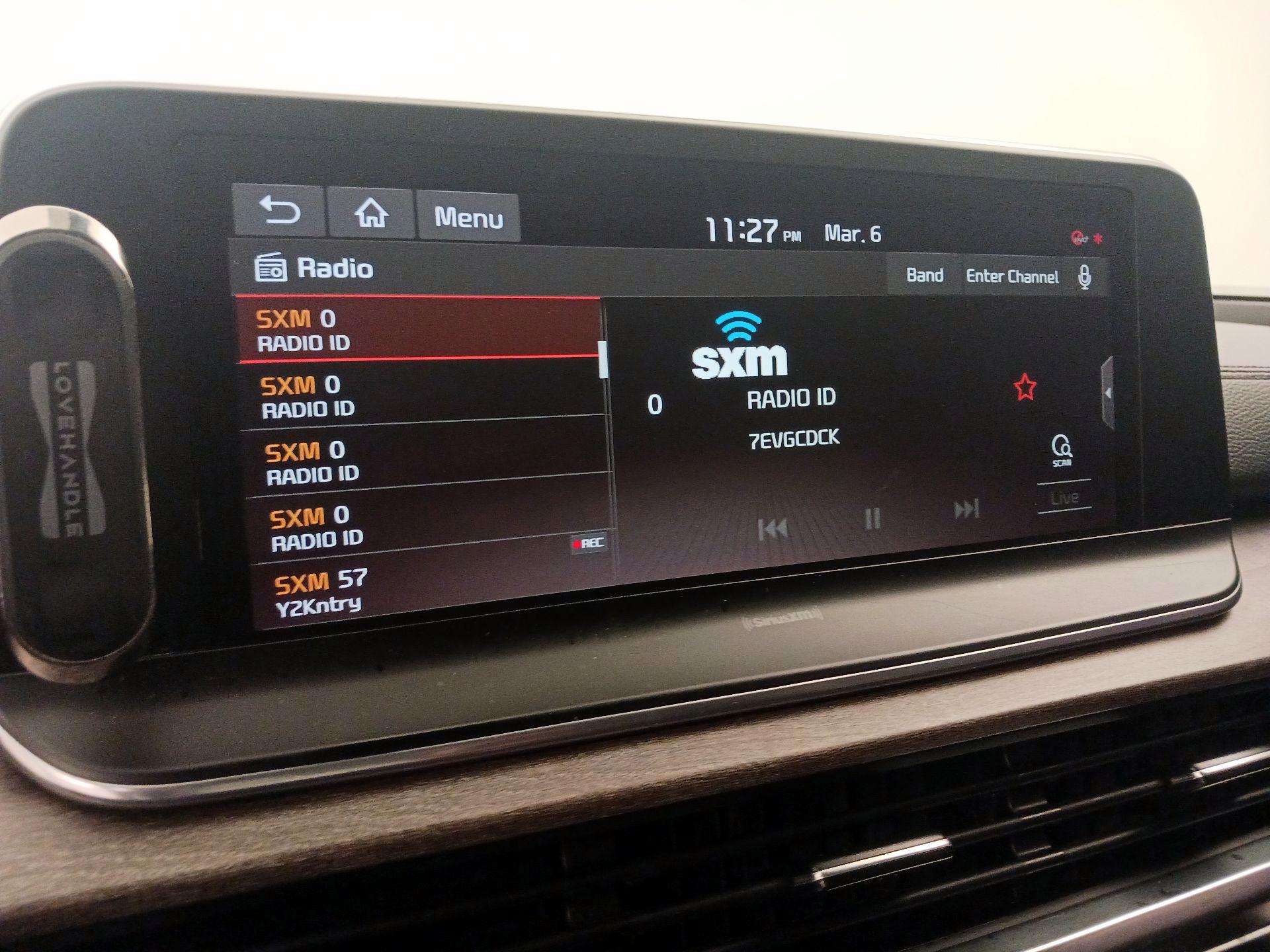 Thumbnail: 2020 Kia Telluride - 16