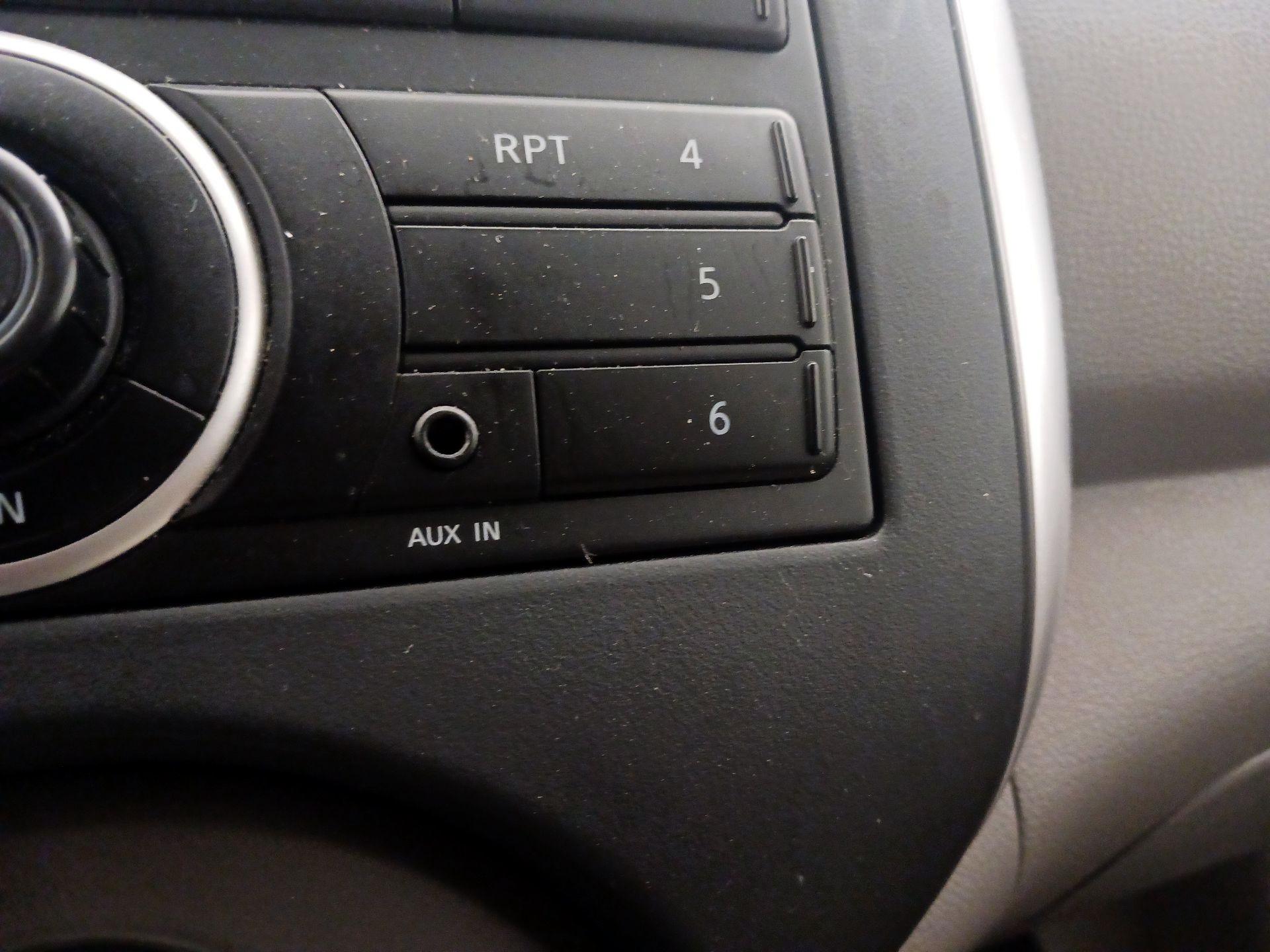 Thumbnail: 2014 Nissan Versa - 17