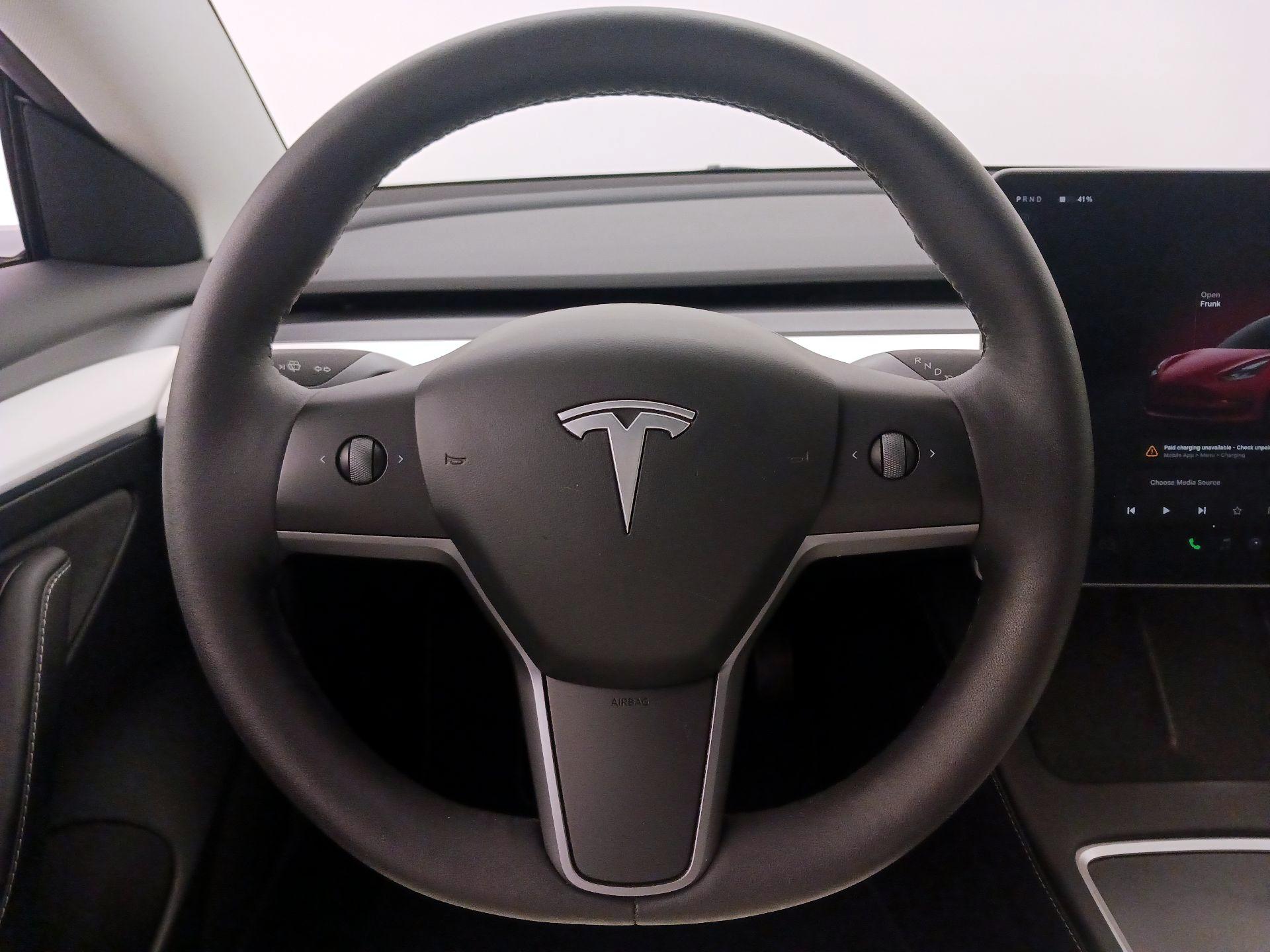 Thumbnail: 2023 Tesla Model 3 - 10