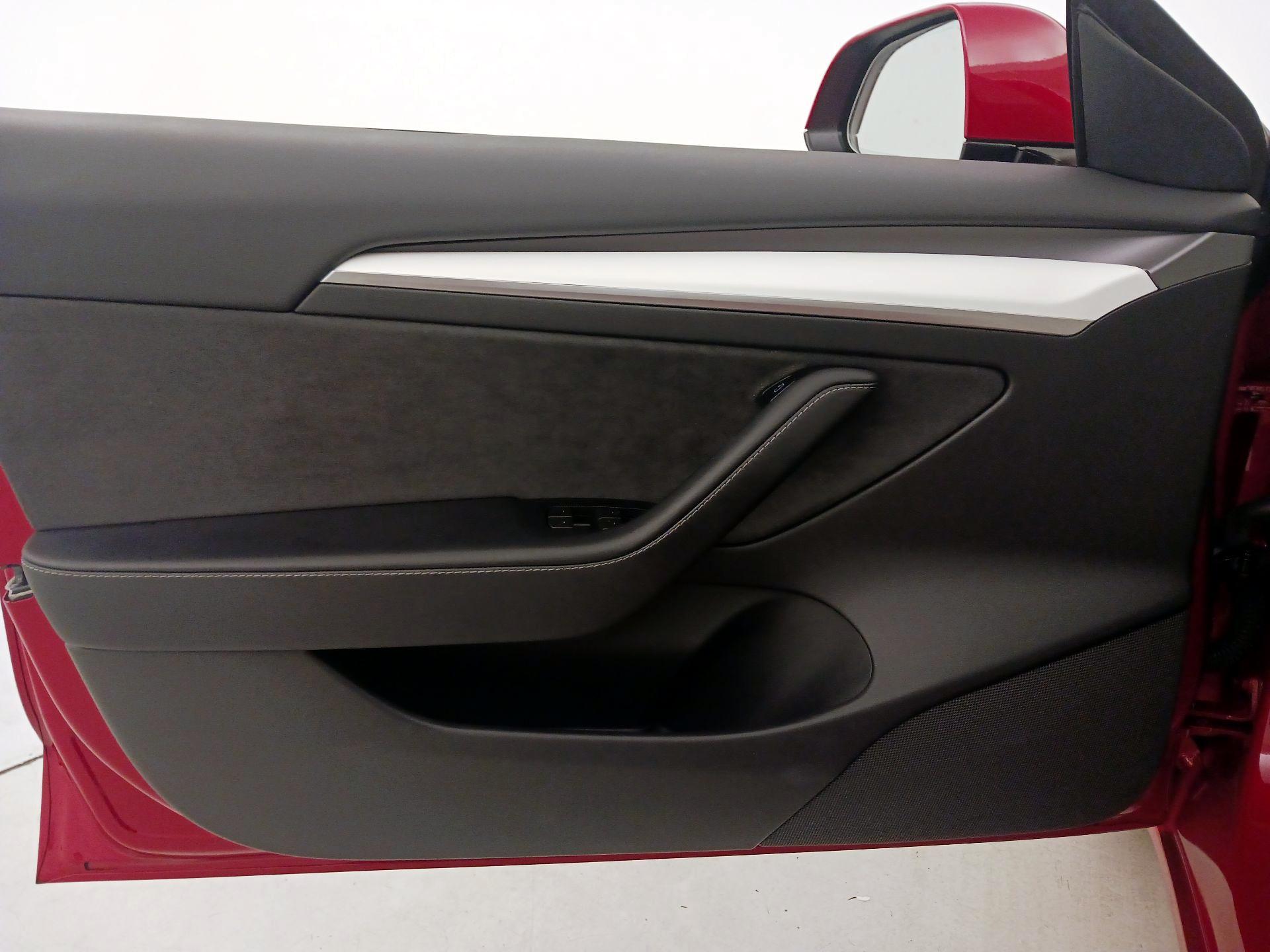 Thumbnail: 2023 Tesla Model 3 - 12