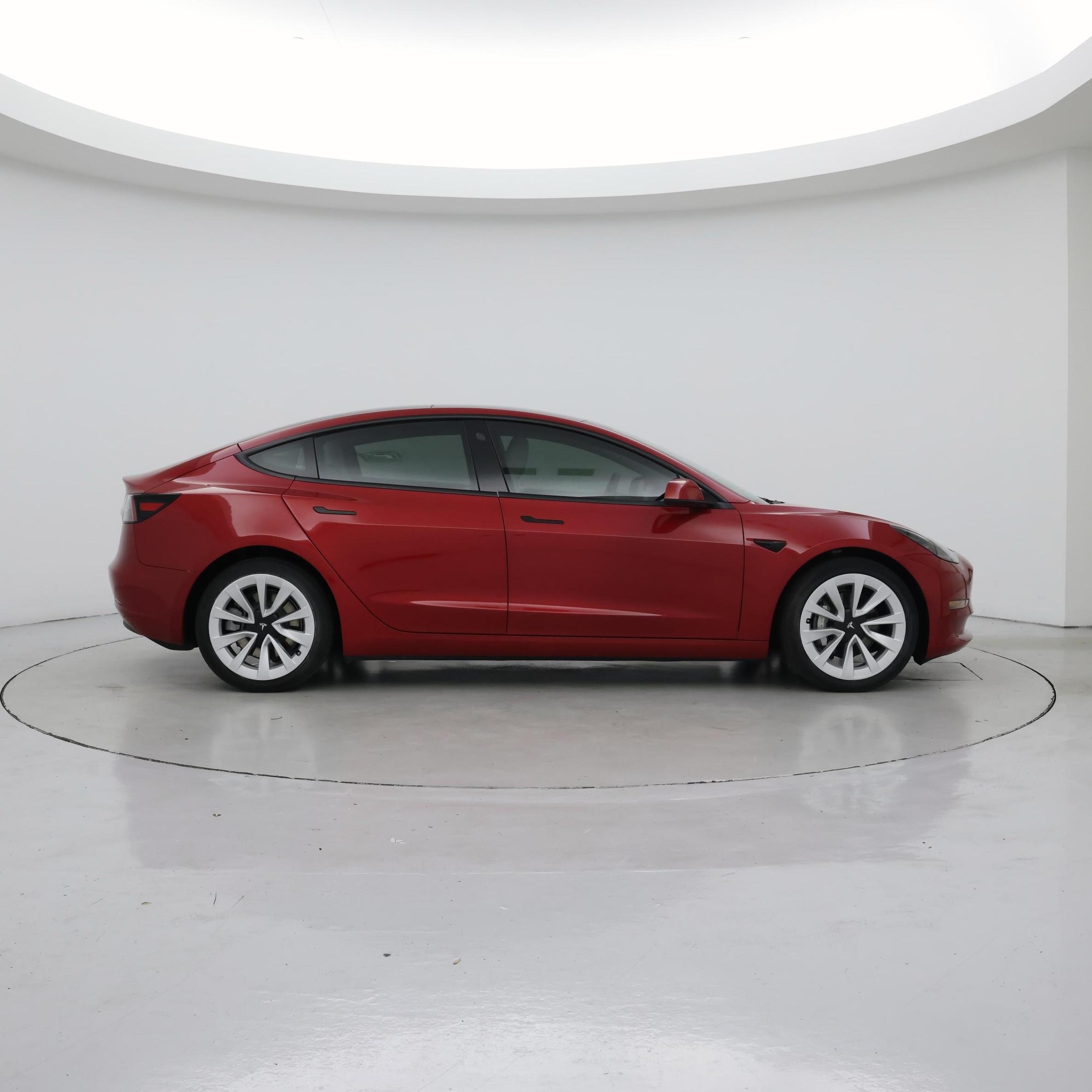 Thumbnail: 2023 Tesla Model 3 - 7