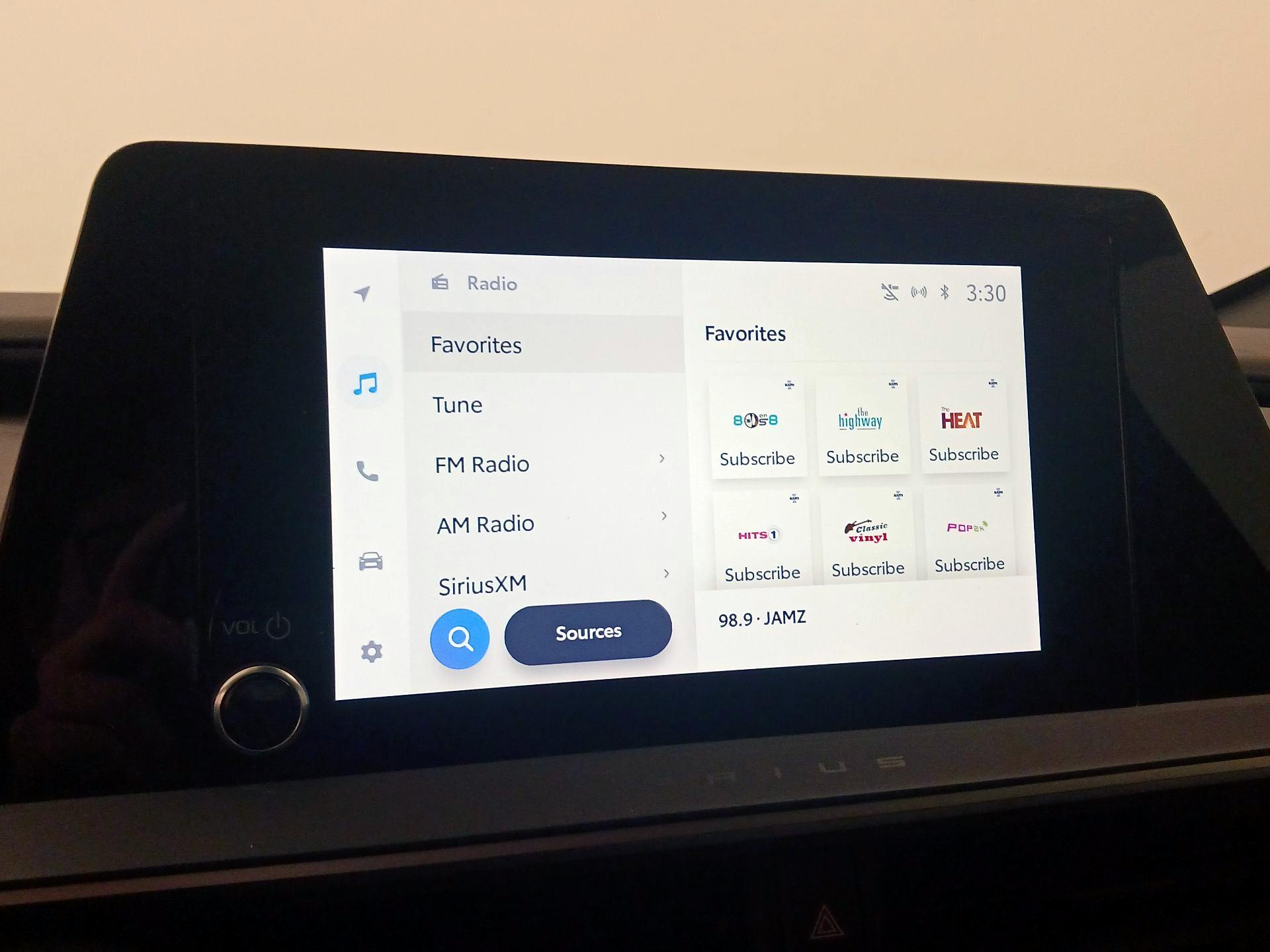 Thumbnail: 2023 Toyota Prius - 15