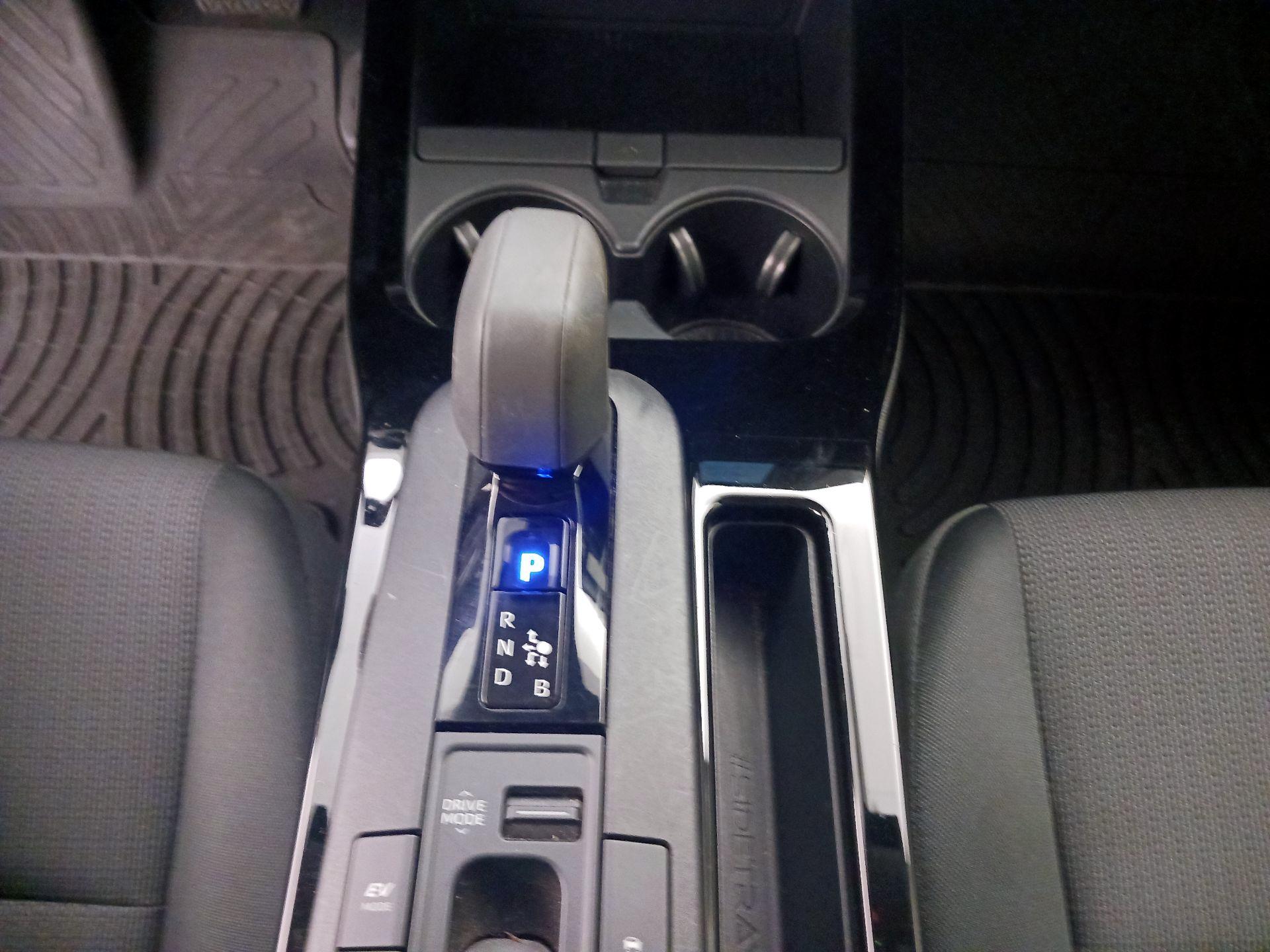 Thumbnail: 2023 Toyota Prius - 17