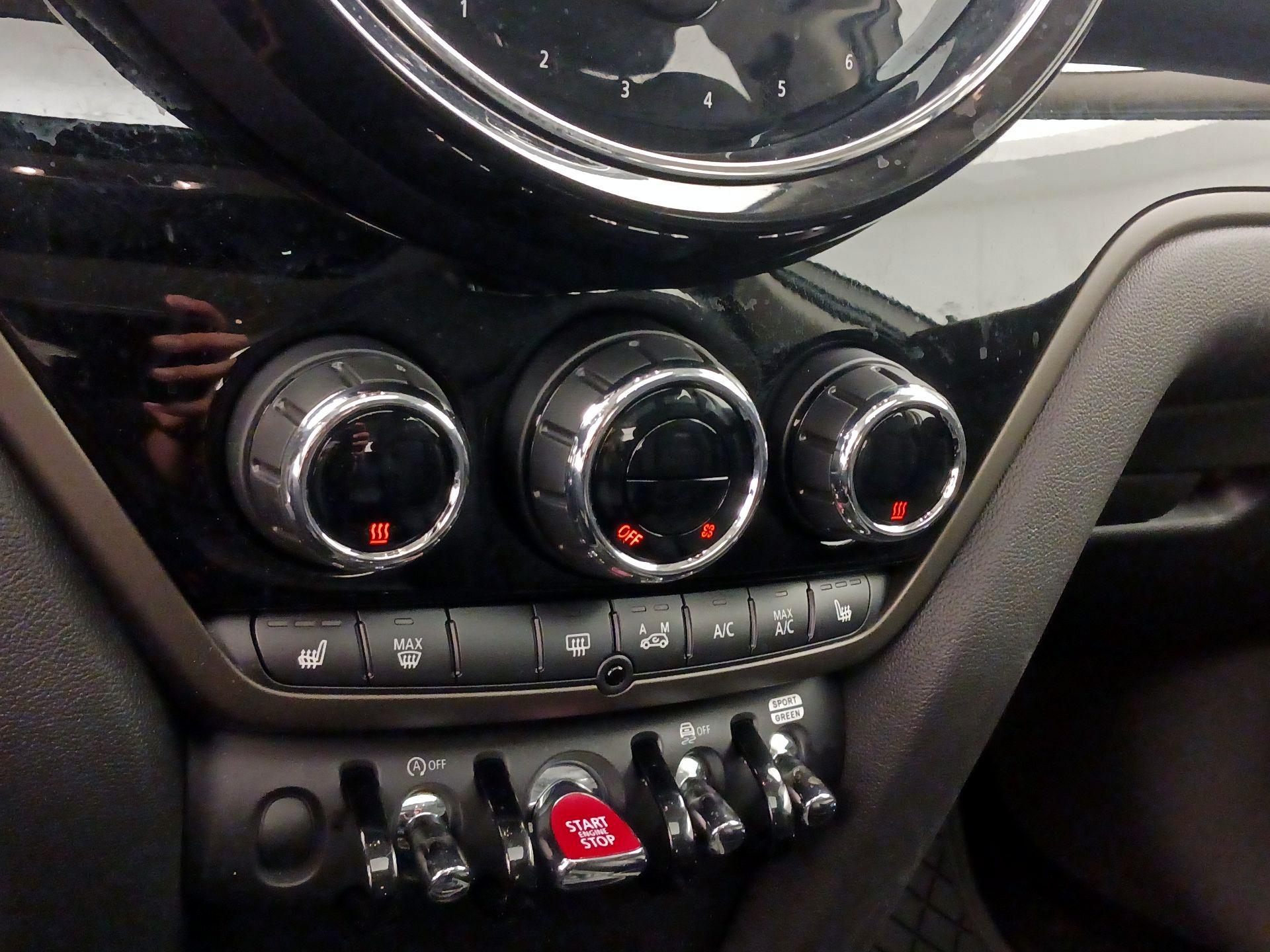 Thumbnail: 2023 MINI Cooper Countryman - 17