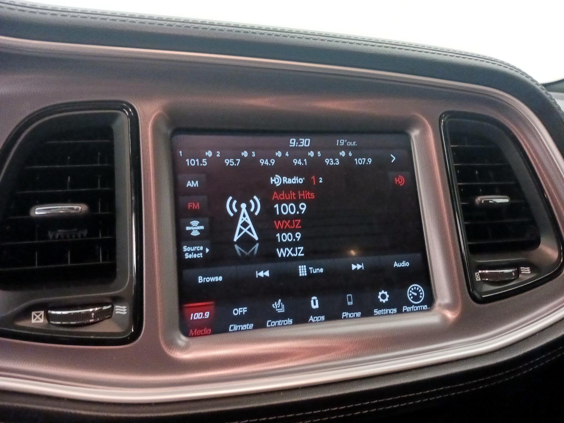 Thumbnail: 2021 Dodge Challenger - 15