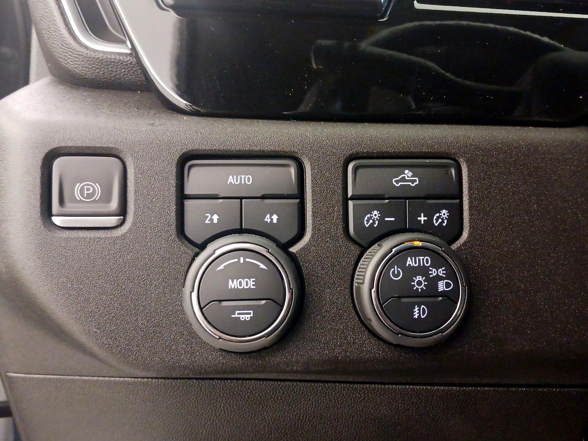 Thumbnail: 2023 Chevrolet Silverado 1500 - 13