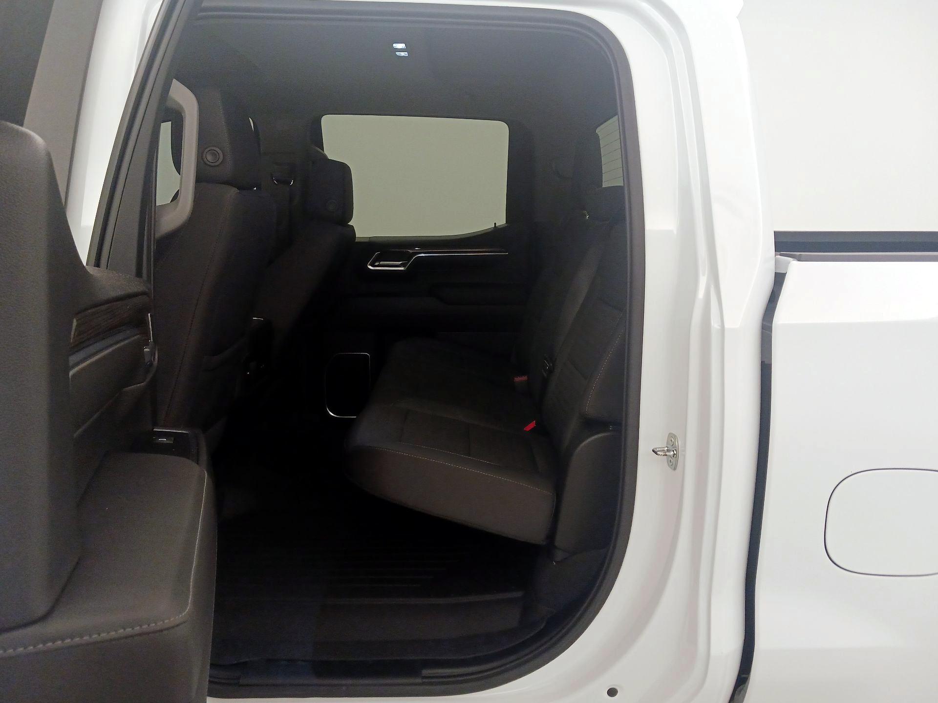 Thumbnail: 2023 Chevrolet Silverado 1500 - 19