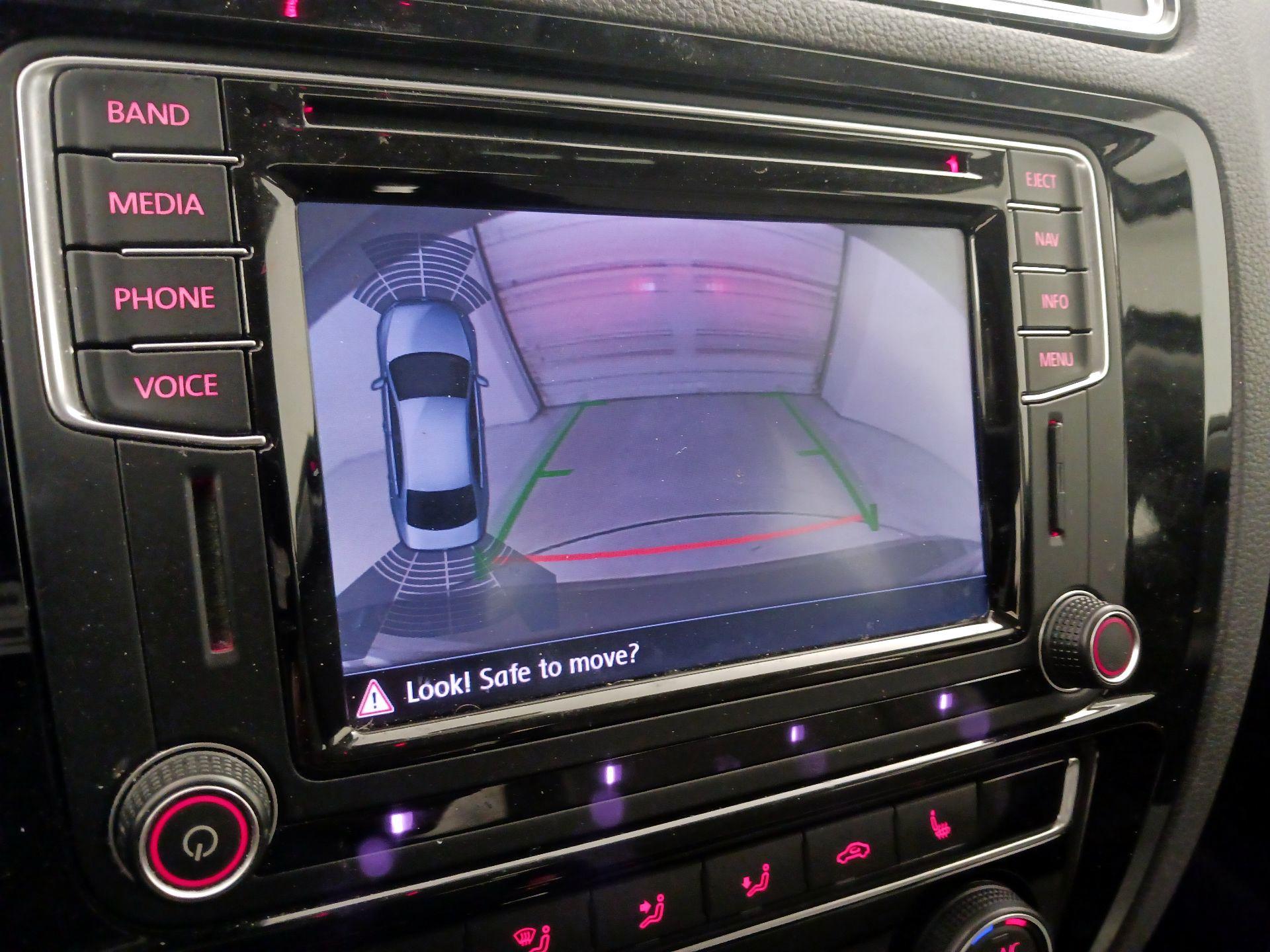 Thumbnail: 2016 Volkswagen Jetta - 15