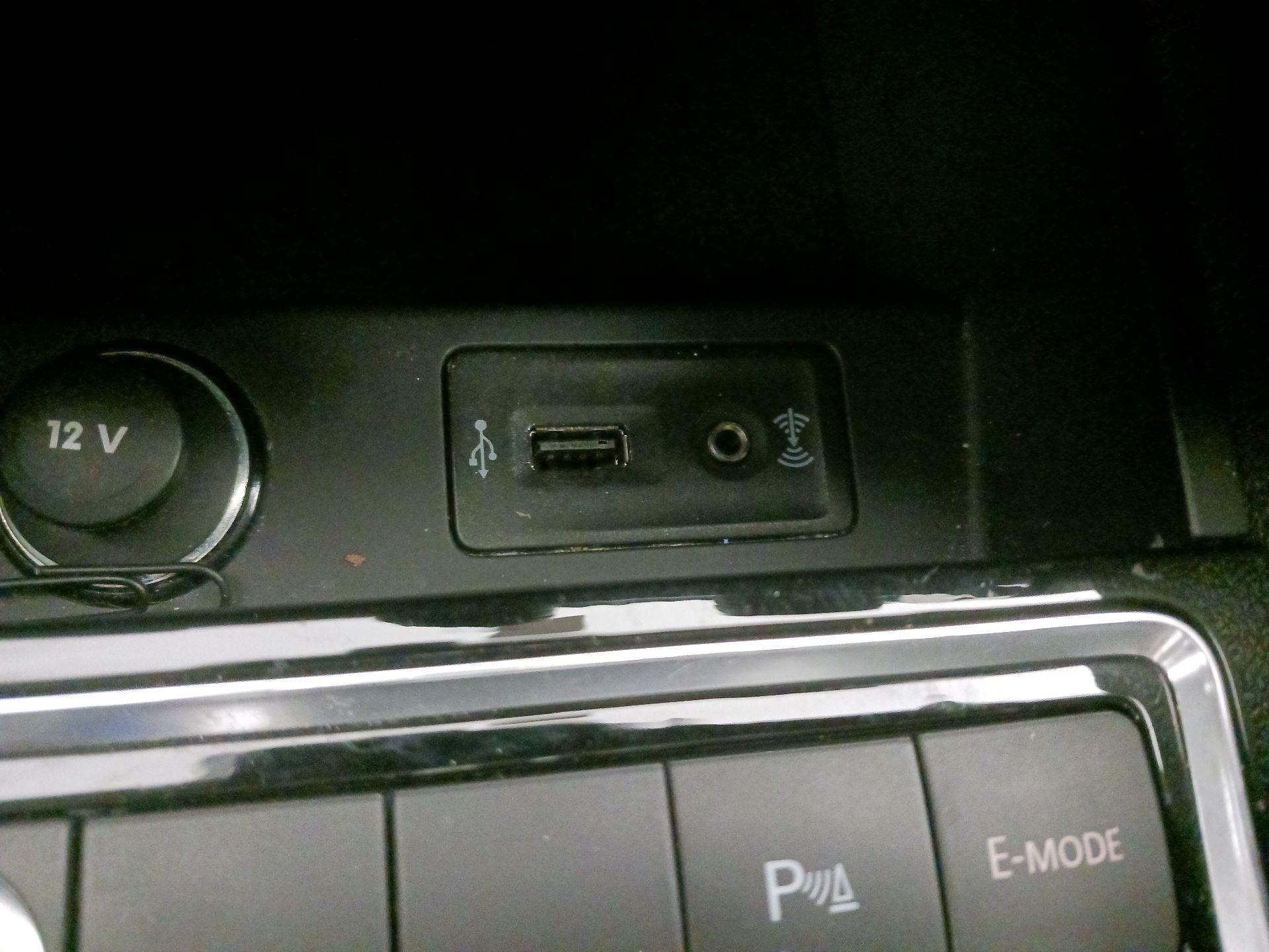 Thumbnail: 2016 Volkswagen Jetta - 19