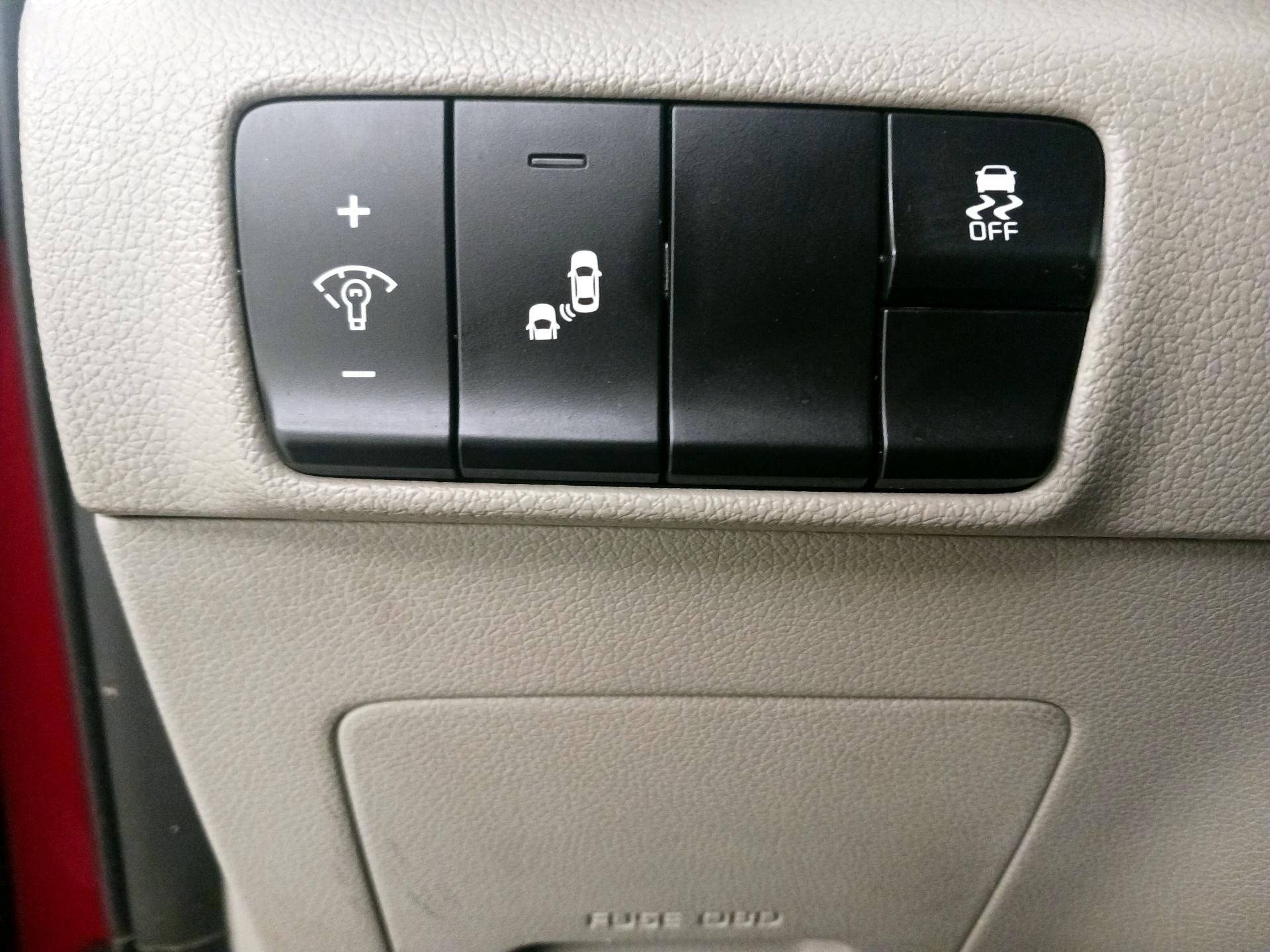 Thumbnail: 2019 Kia Sportage - 13