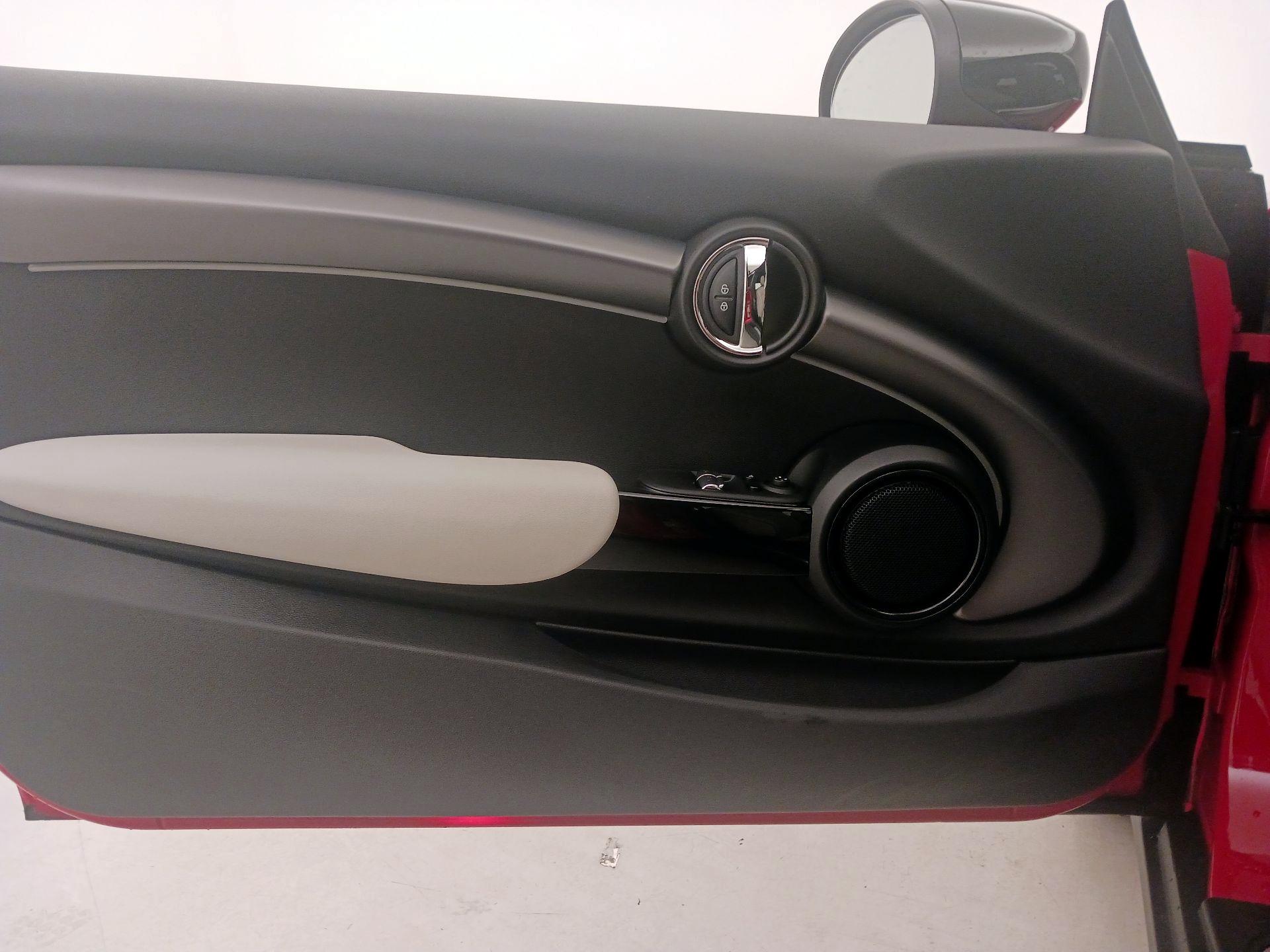 Thumbnail: 2023 MINI Cooper Hardtop - 12