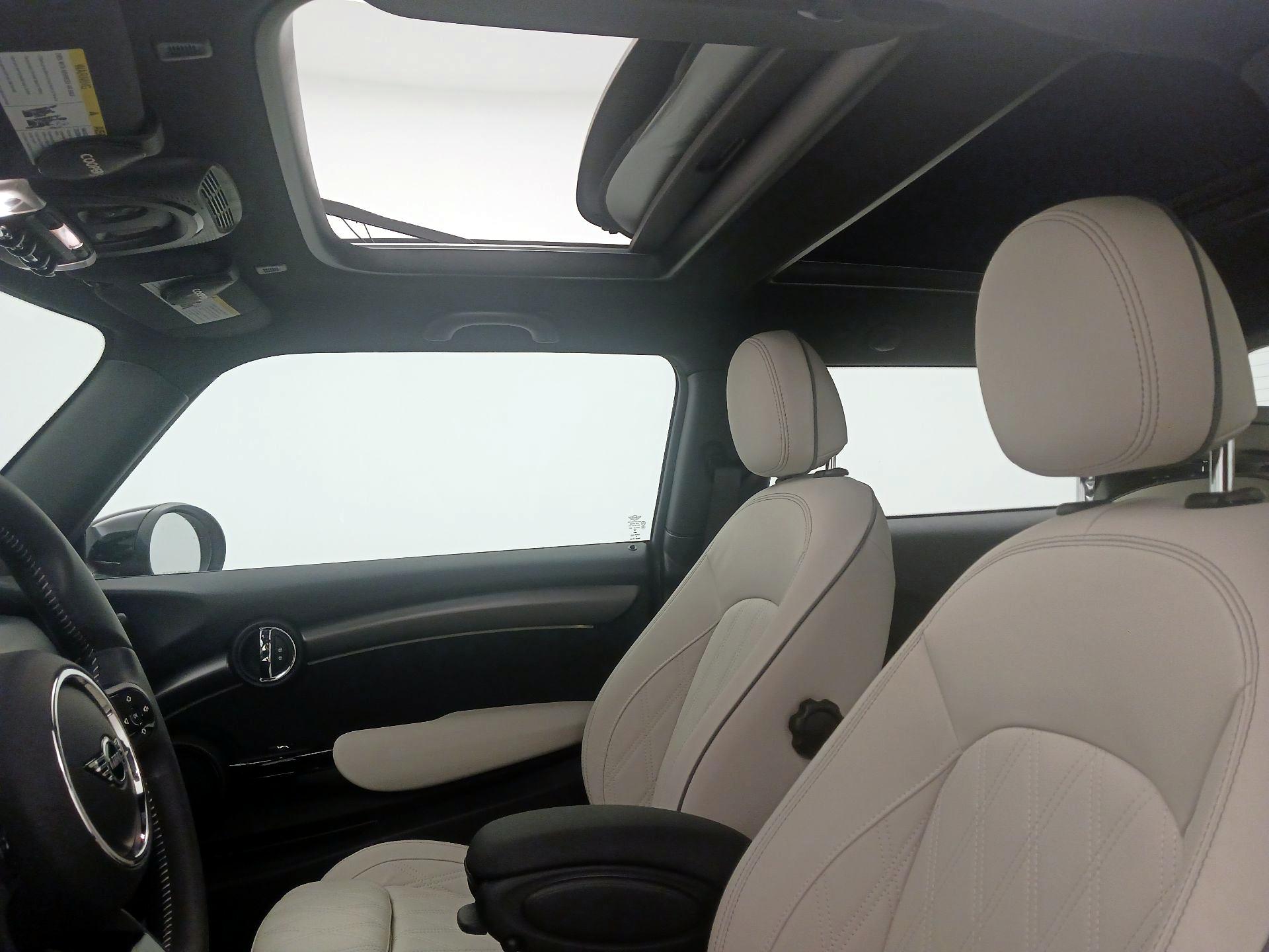 Thumbnail: 2023 MINI Cooper Hardtop - 19