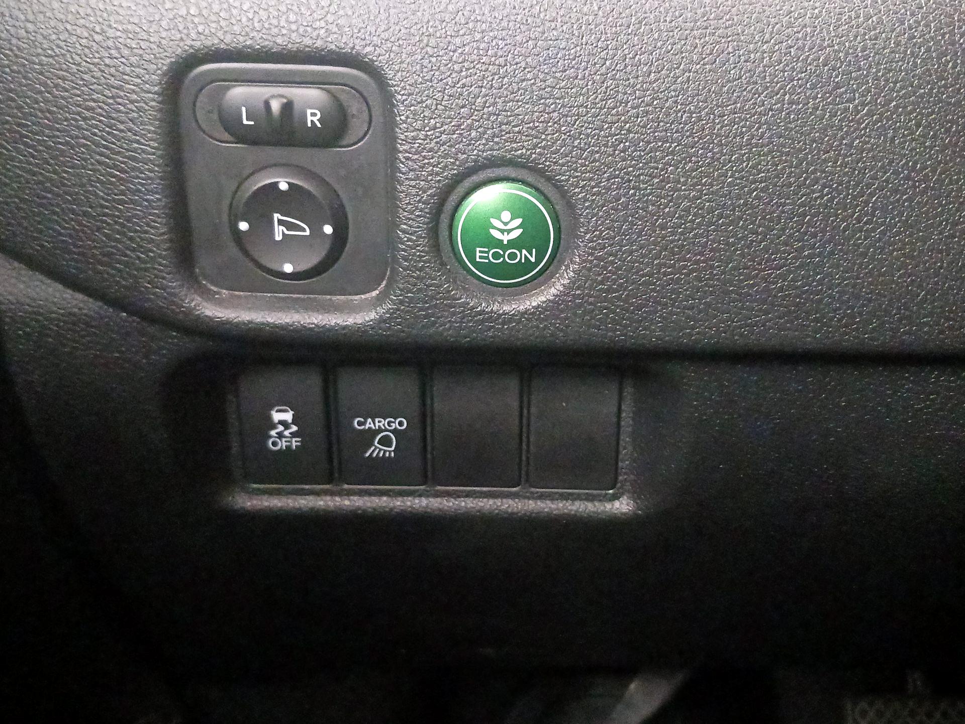 Thumbnail: 2017 Honda Ridgeline - 13