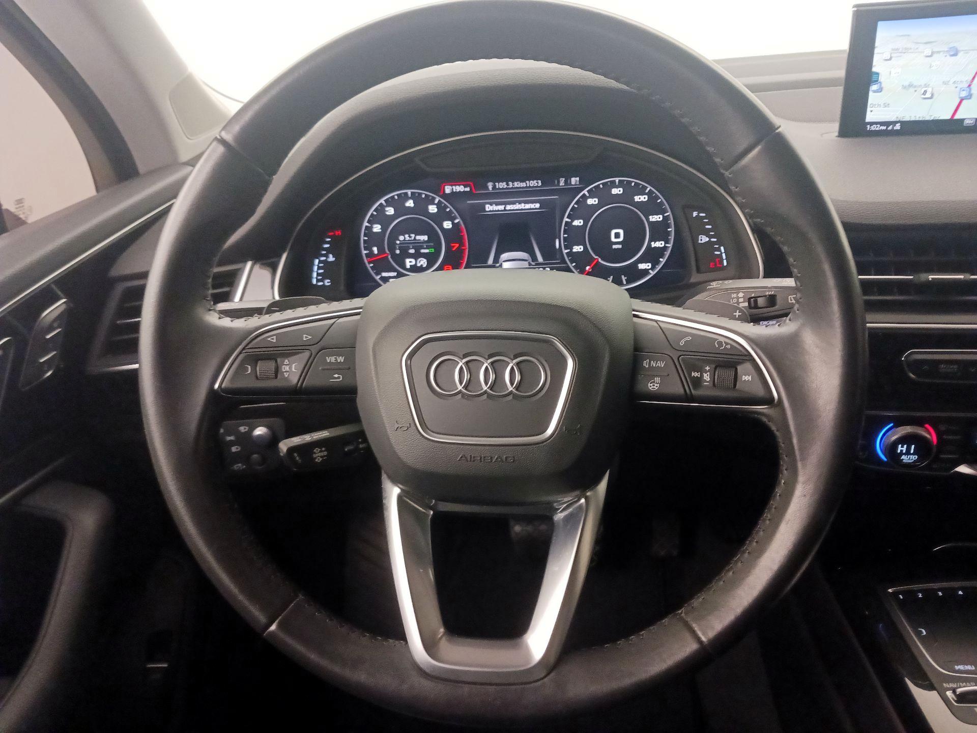 Thumbnail: 2019 Audi Q7 - 10