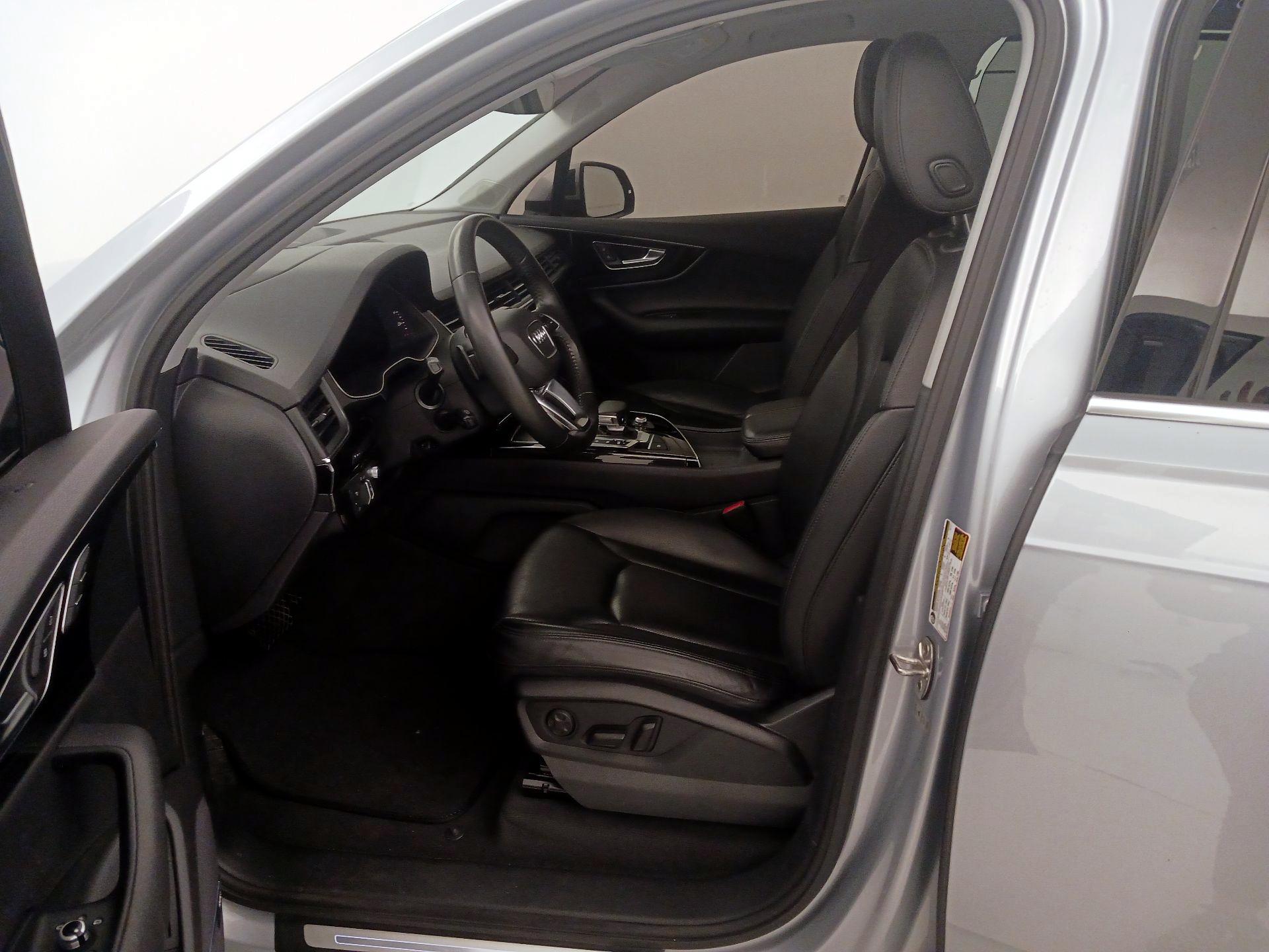 Thumbnail: 2019 Audi Q7 - 11