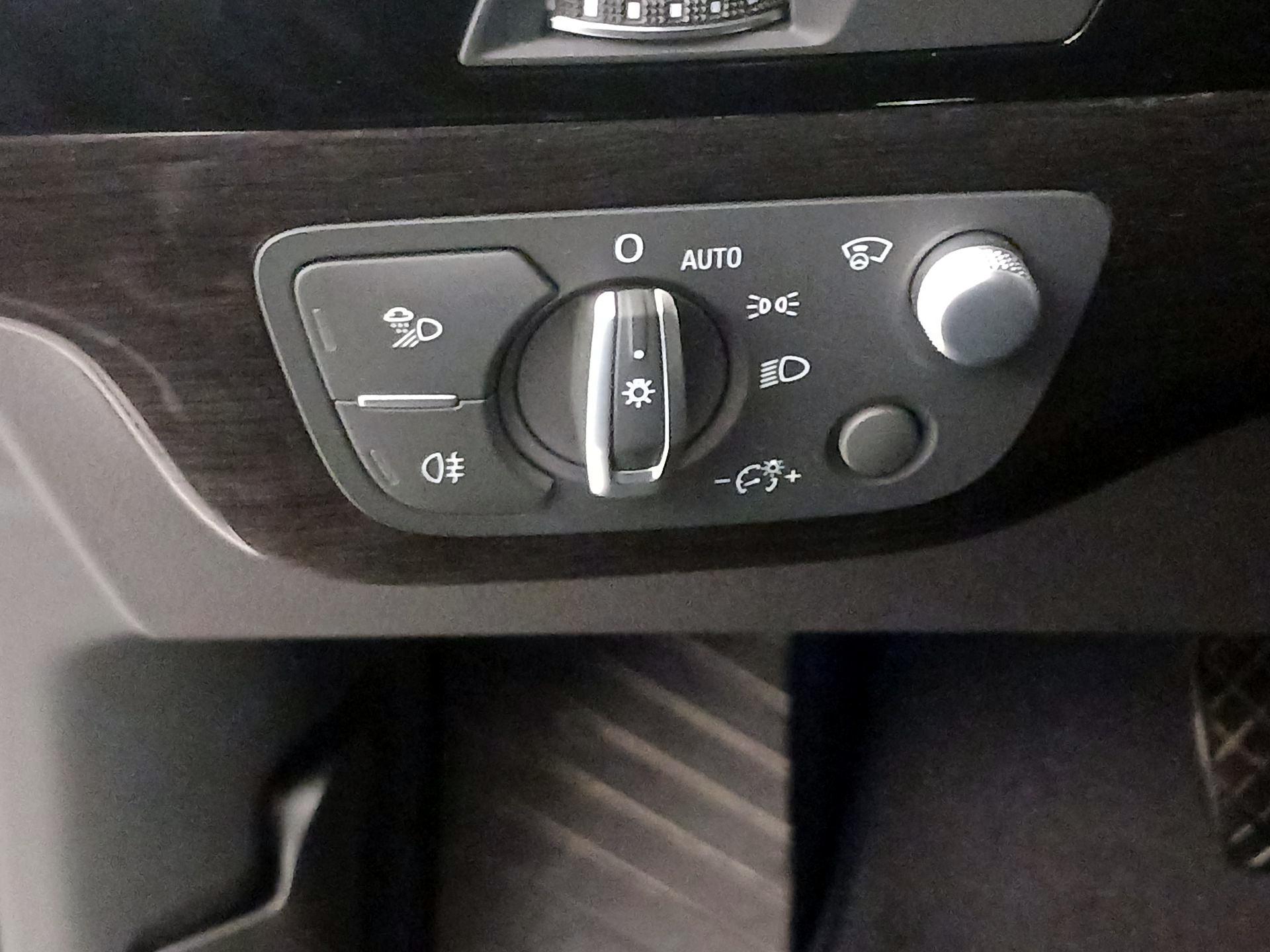 Thumbnail: 2019 Audi Q7 - 13