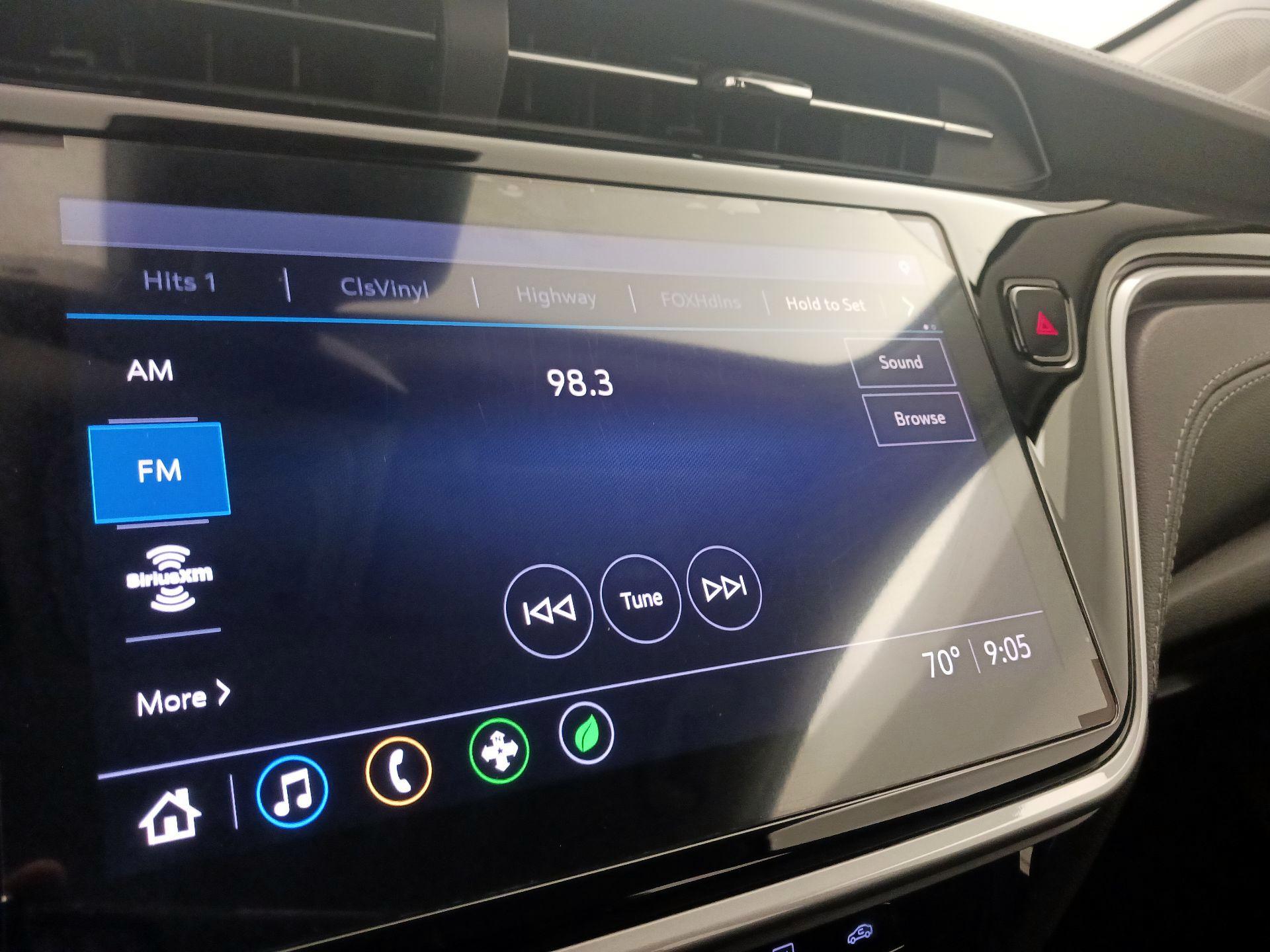 Thumbnail: 2022 Chevrolet Bolt EUV - 15