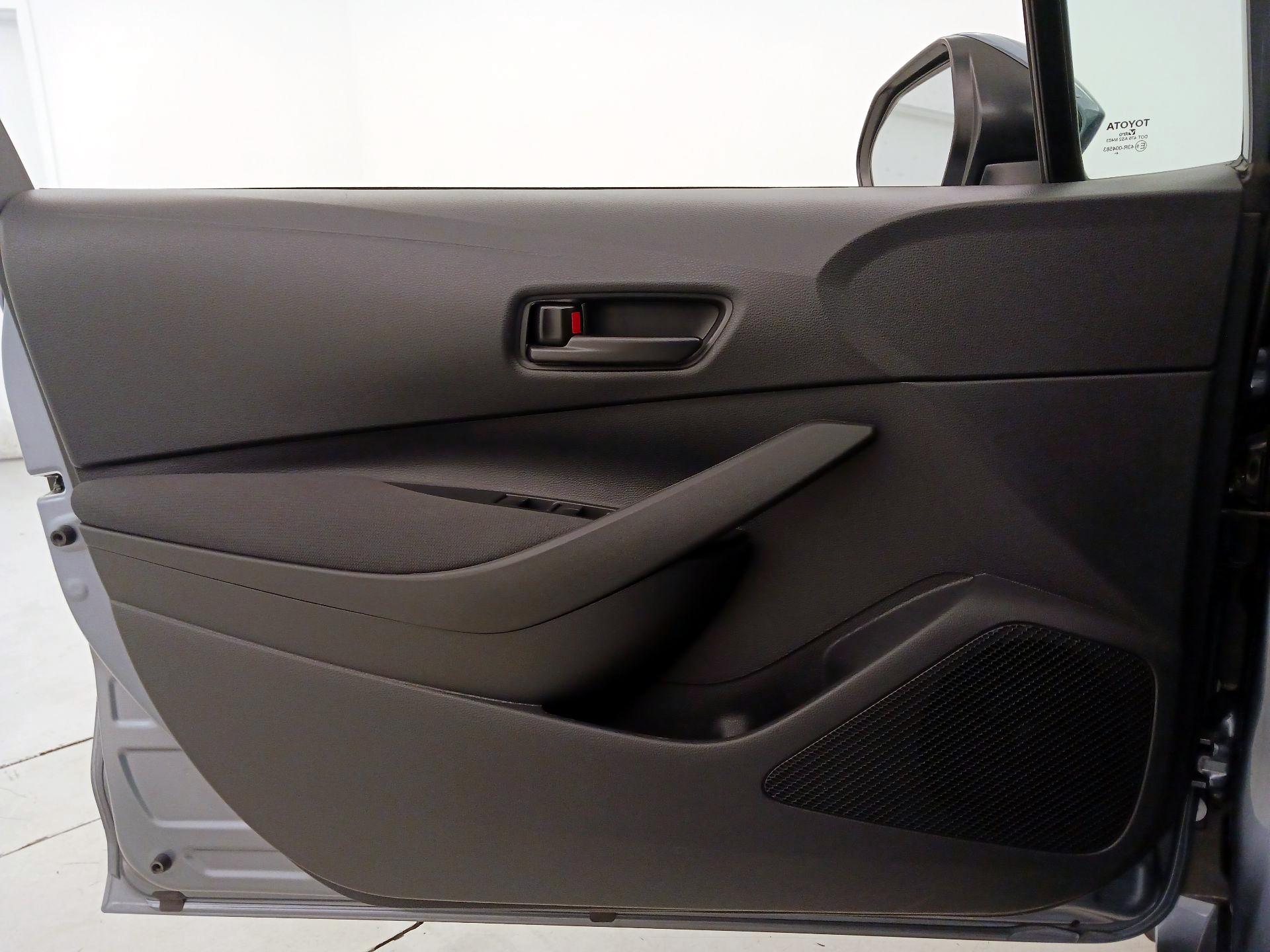 Thumbnail: 2025 Toyota Corolla - 12