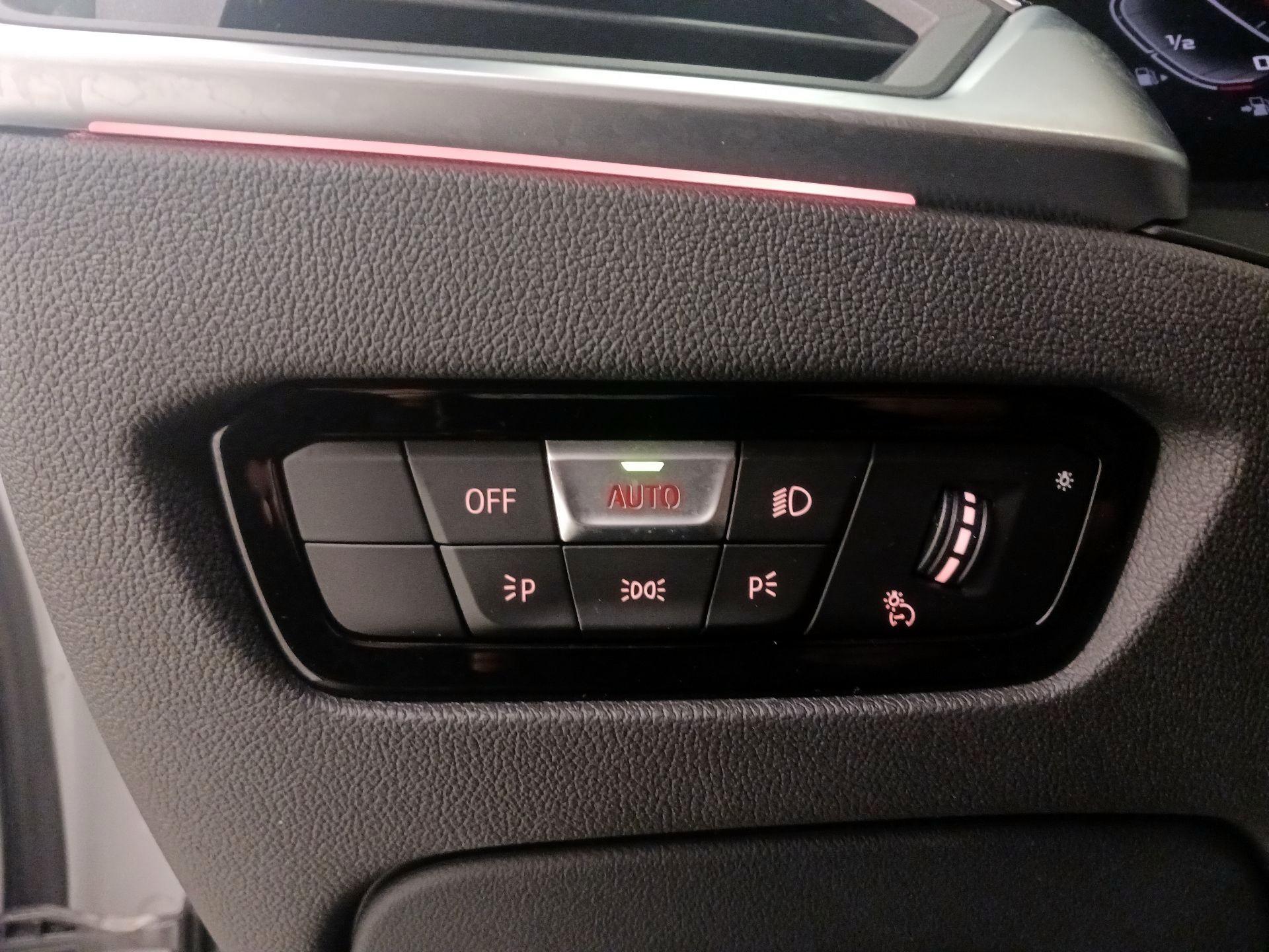 Thumbnail: 2020 BMW 3 Series - 13