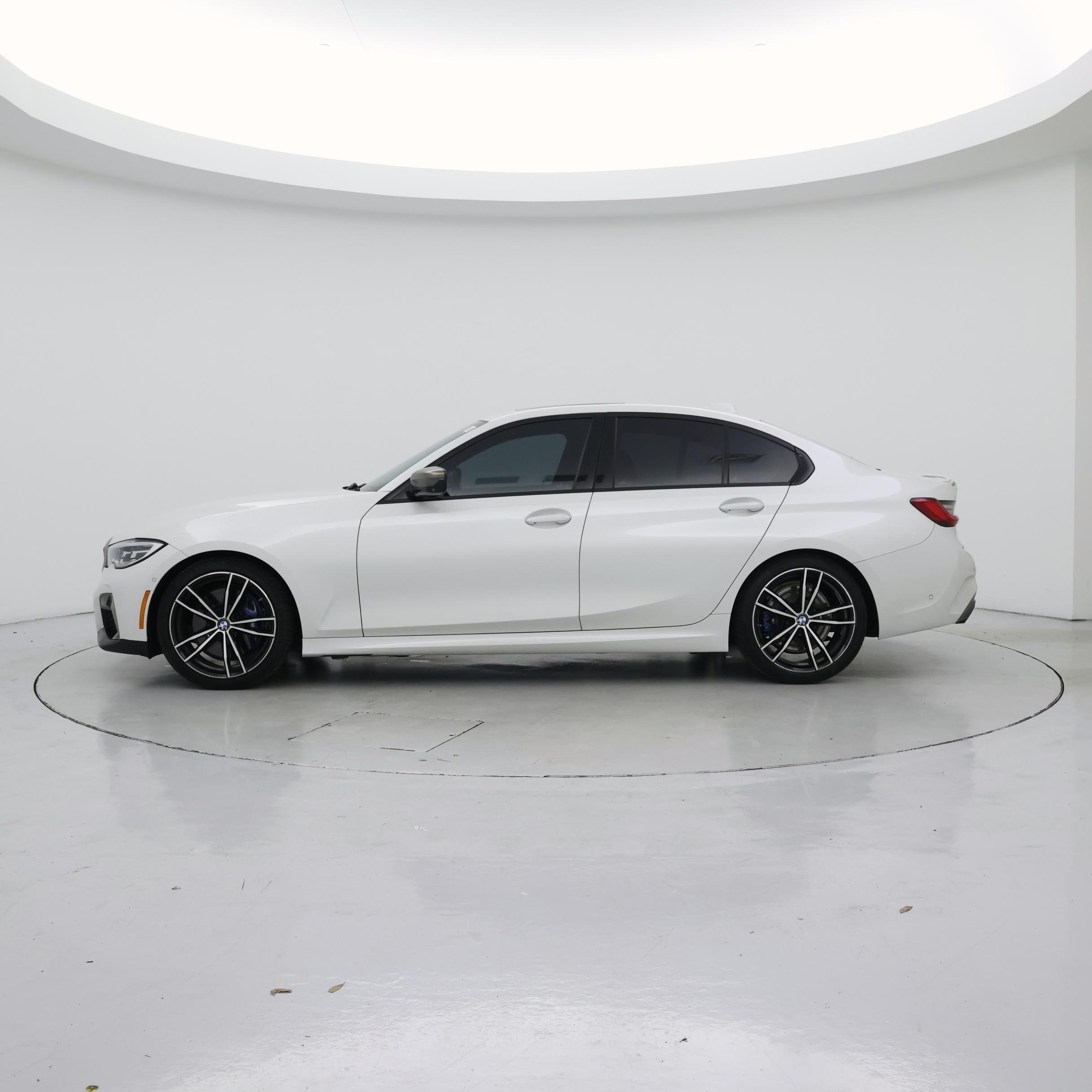 Thumbnail: 2020 BMW 3 Series - 3