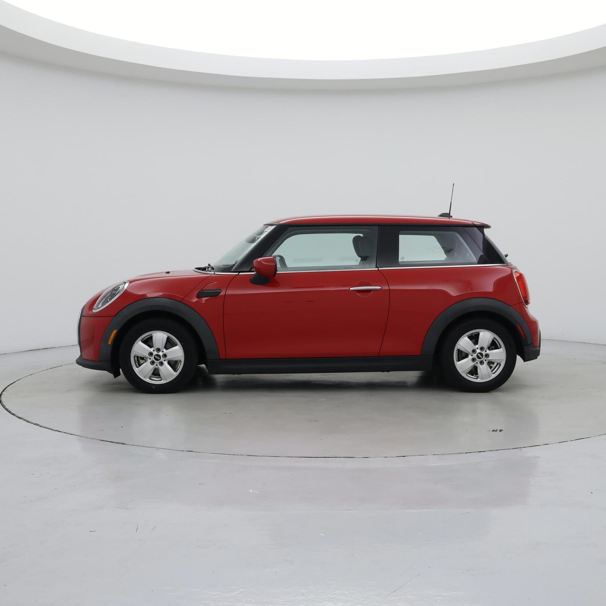 Thumbnail: 2022 MINI Cooper Hardtop - 3
