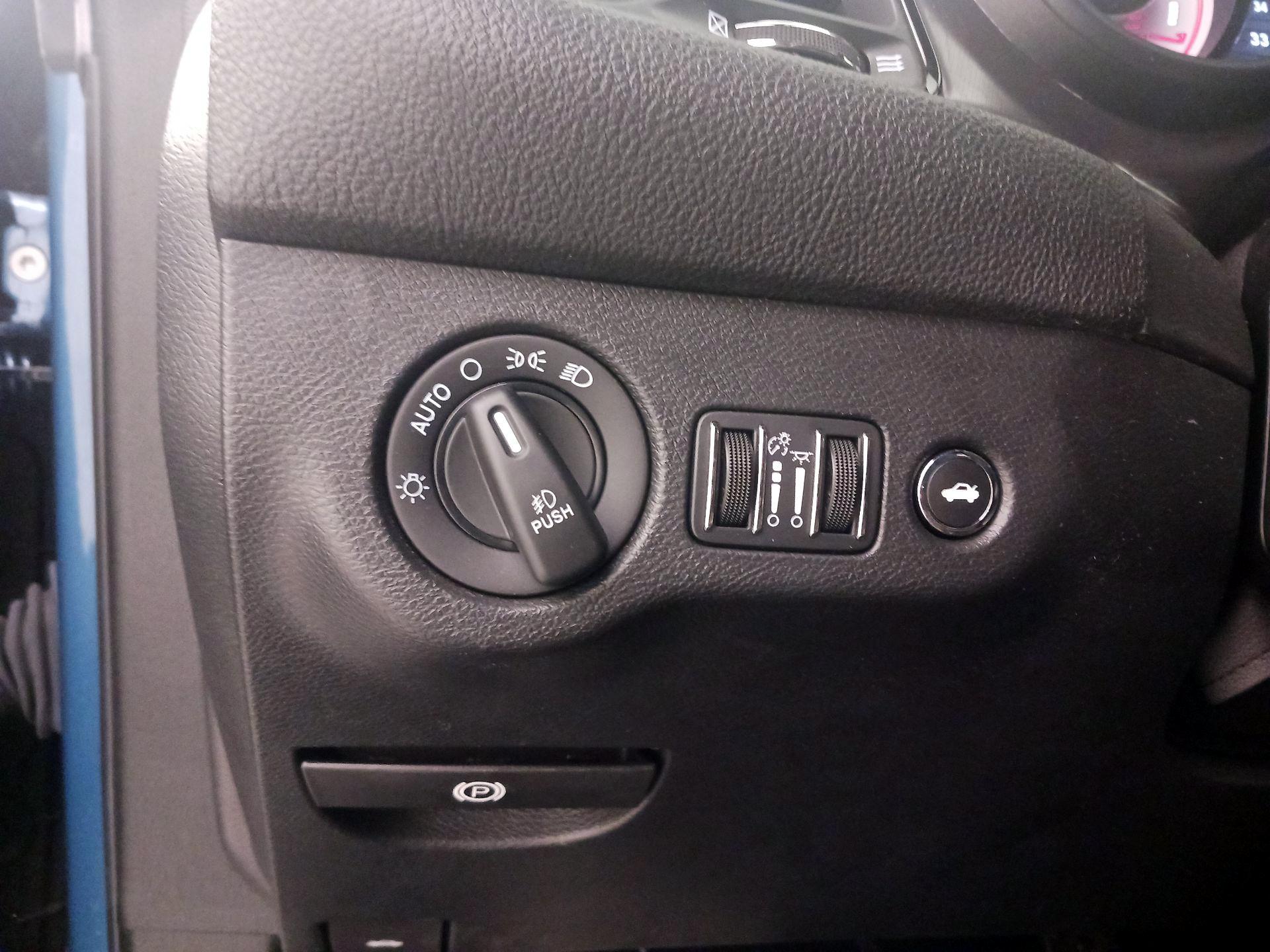 Thumbnail: 2020 Dodge Challenger - 13