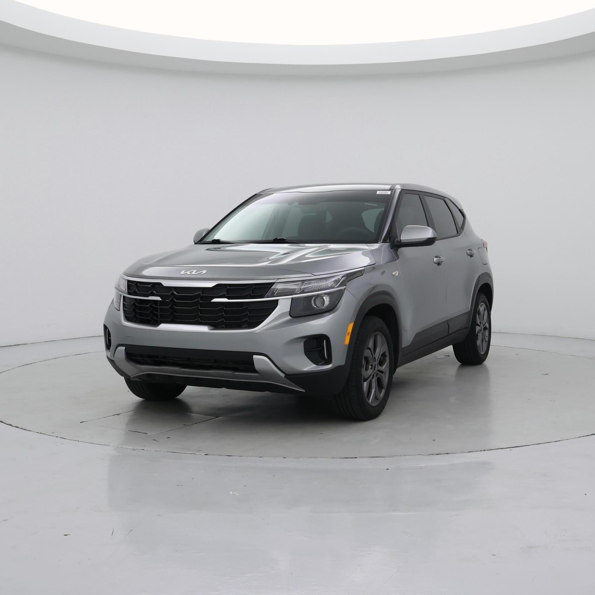 Thumbnail: 2024 Kia Seltos - 4