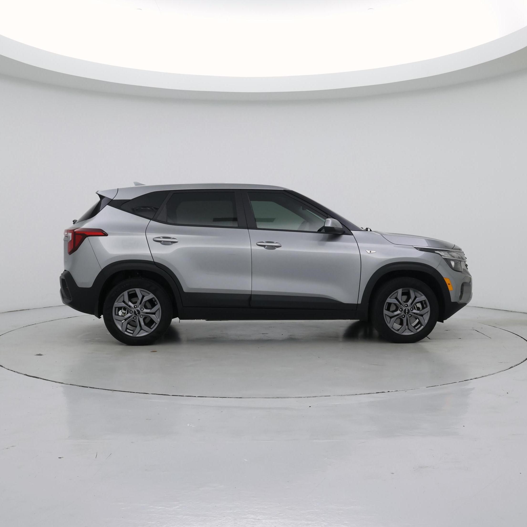 Thumbnail: 2024 Kia Seltos - 7