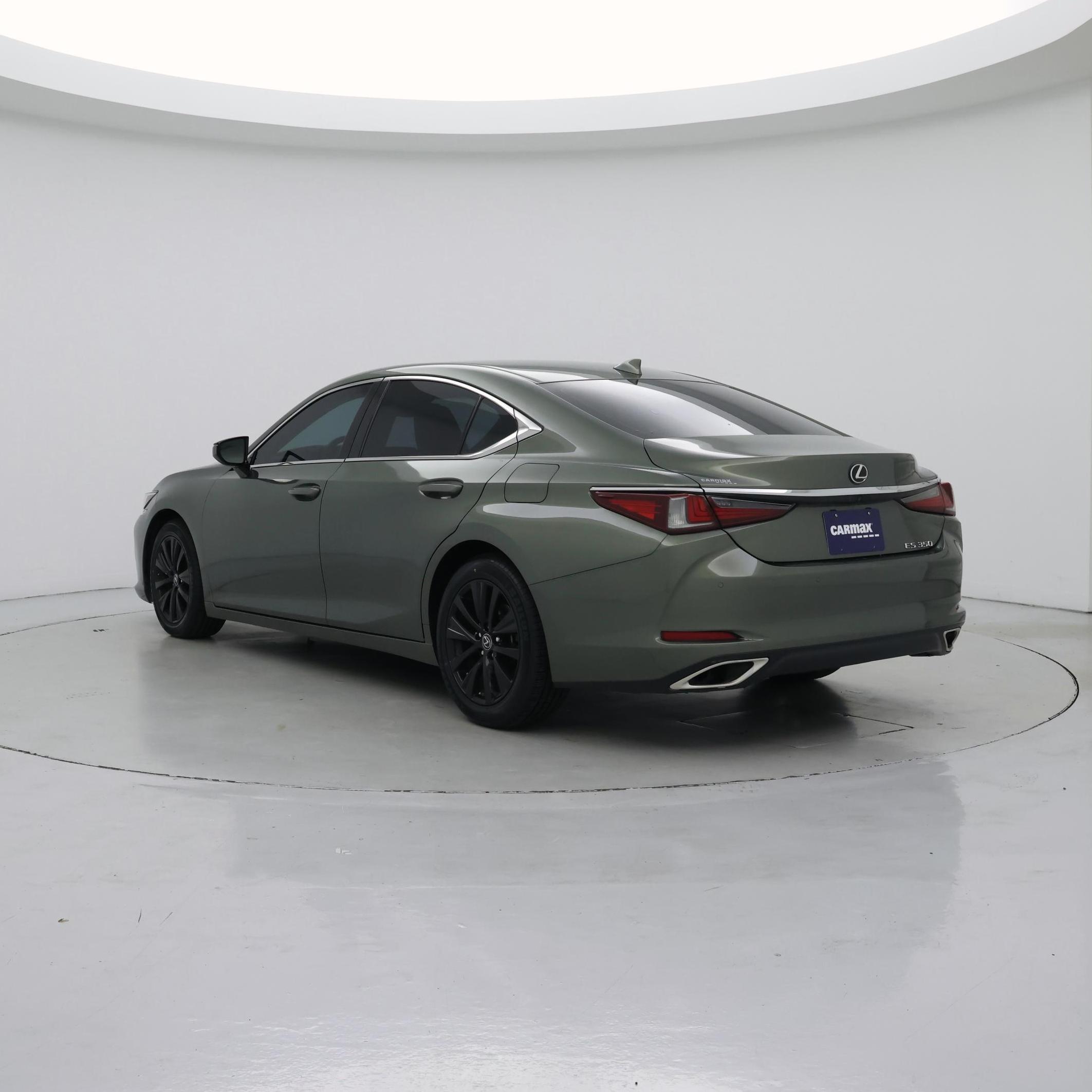 Thumbnail: 2019 Lexus ES - 2