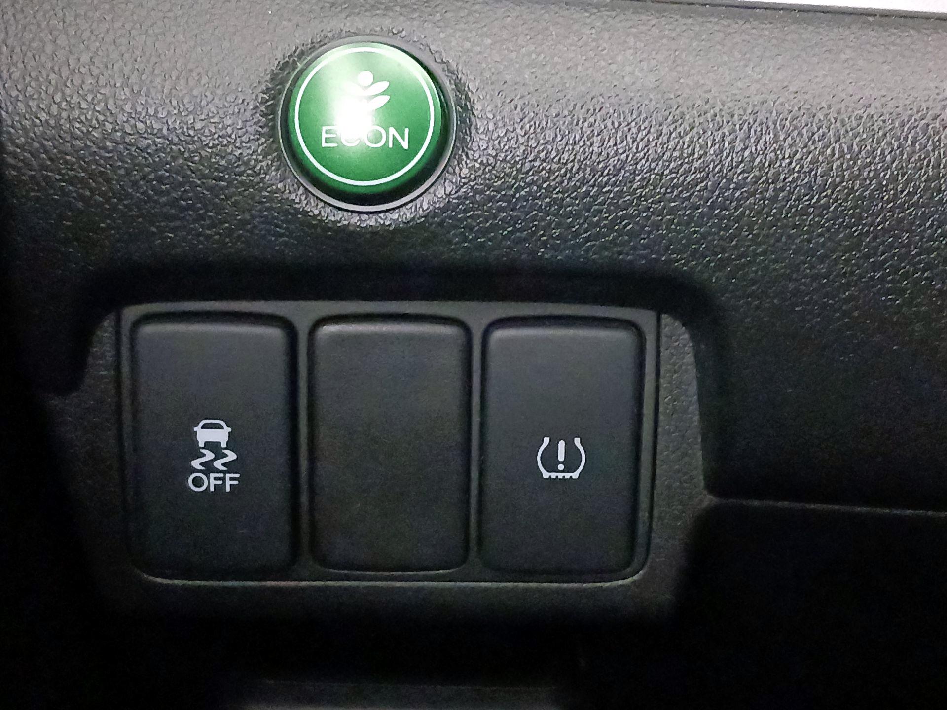 Thumbnail: 2015 Honda CR-V - 13