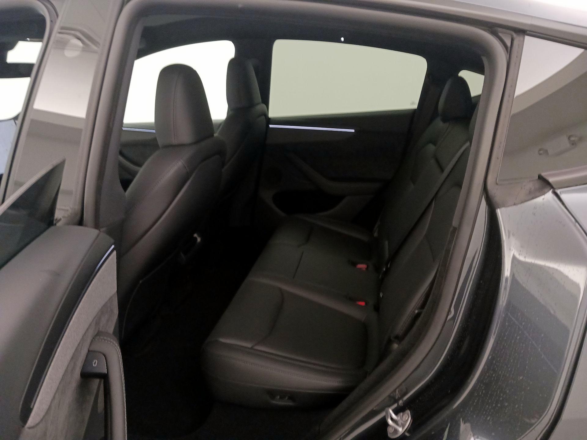 Thumbnail: 2026 Tesla Model Y - 19