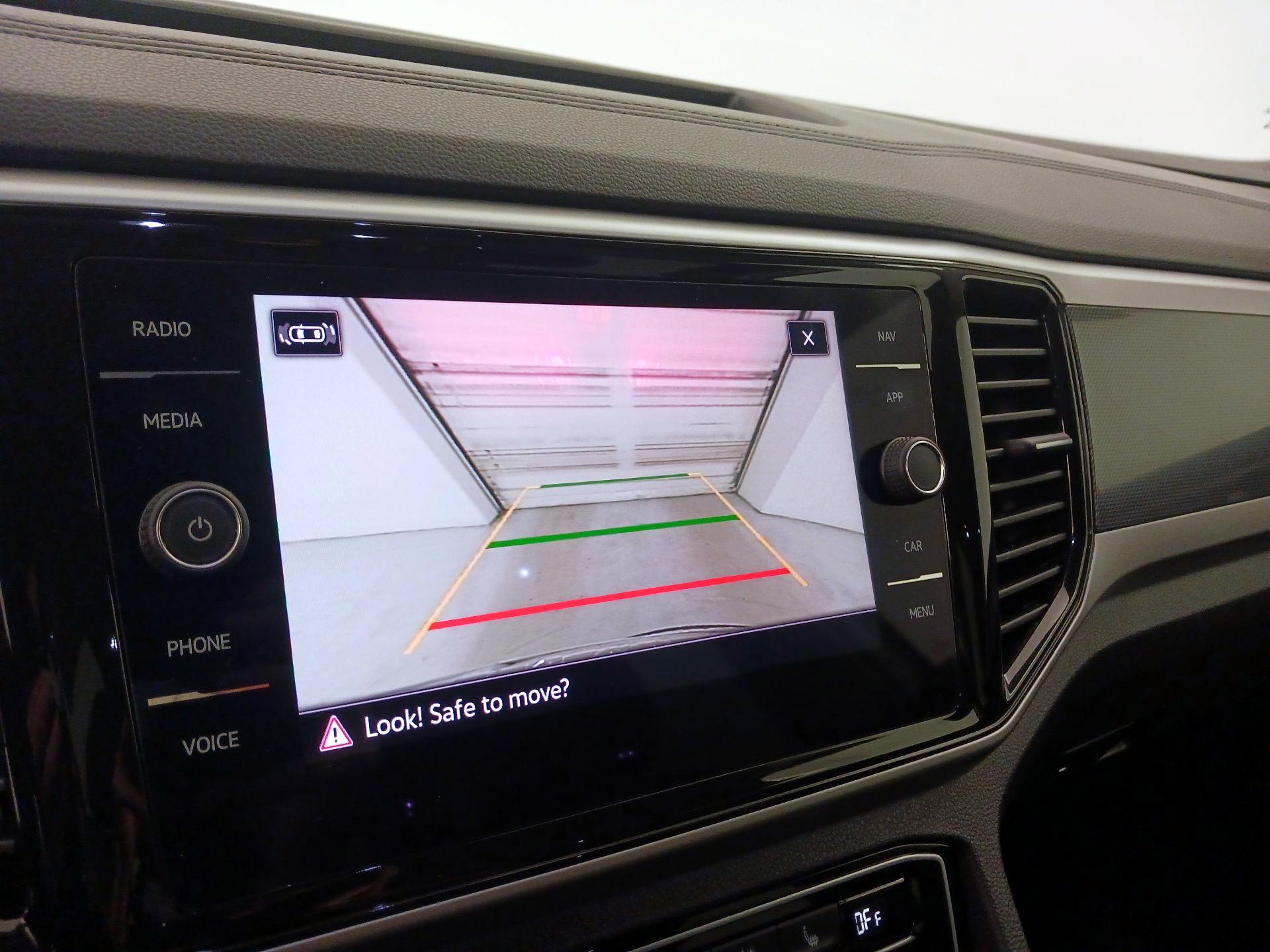 Thumbnail: 2023 Volkswagen Atlas - 15