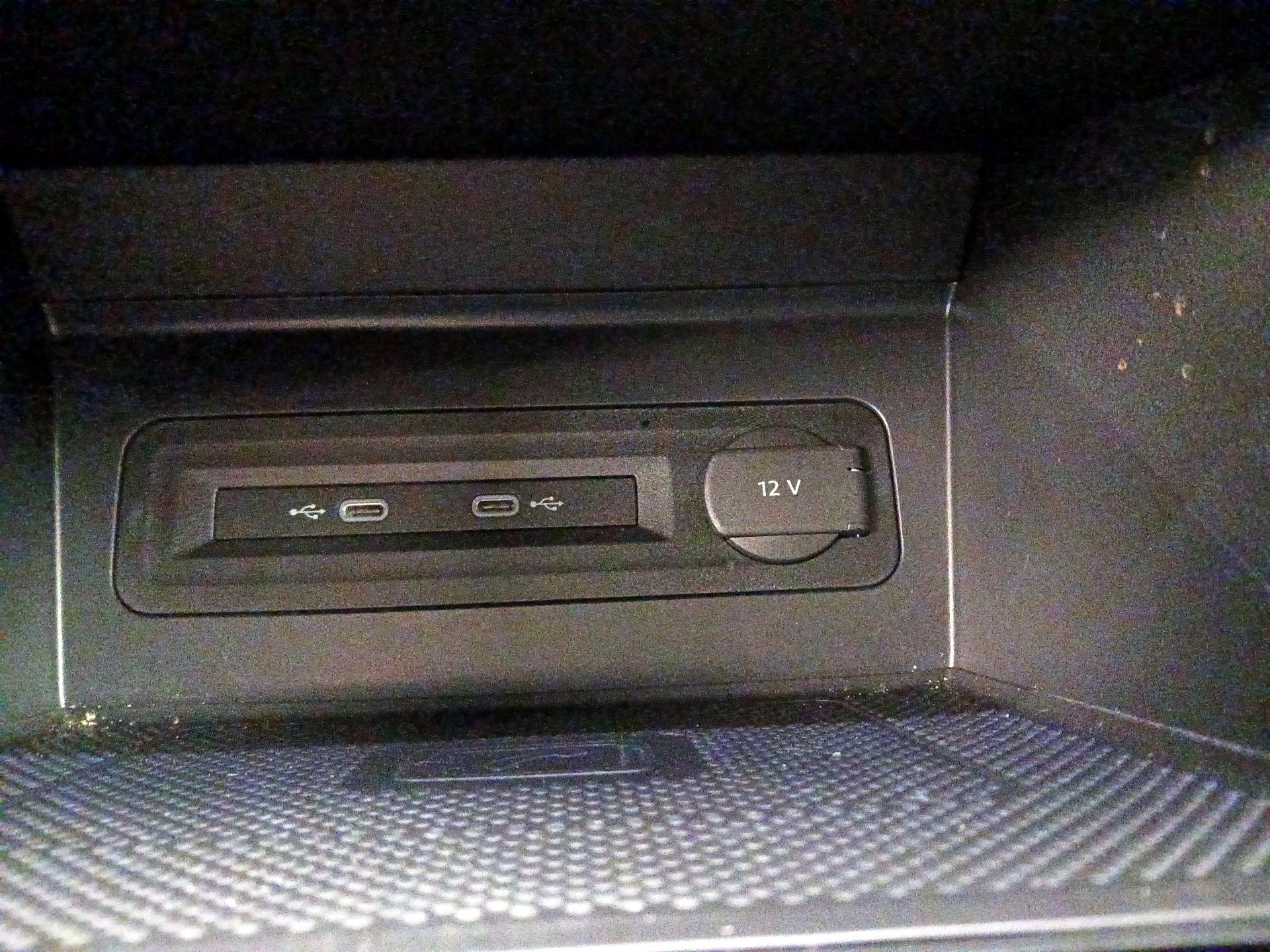 Thumbnail: 2023 Volkswagen Atlas - 19