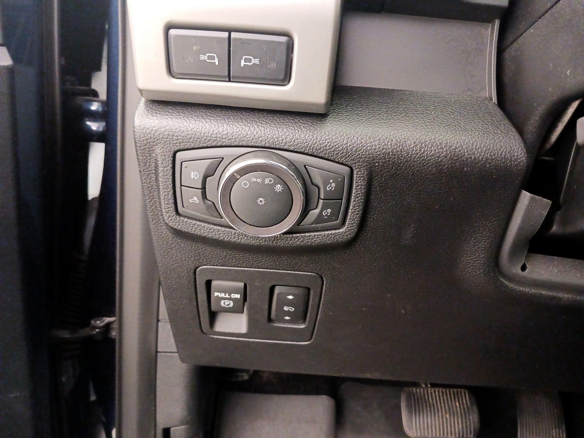 Thumbnail: 2019 Ford F-150 - 13