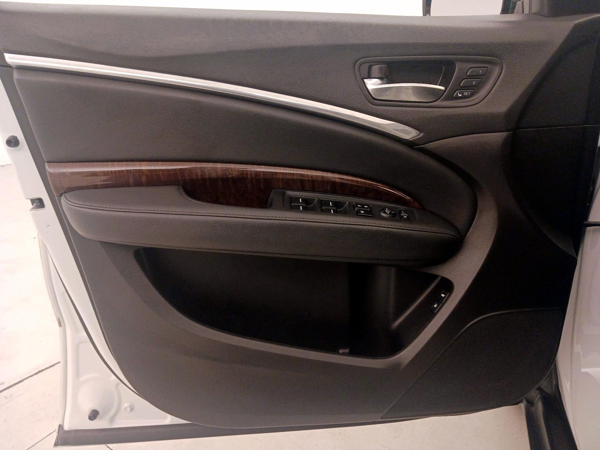 Thumbnail: 2020 Acura MDX - 12