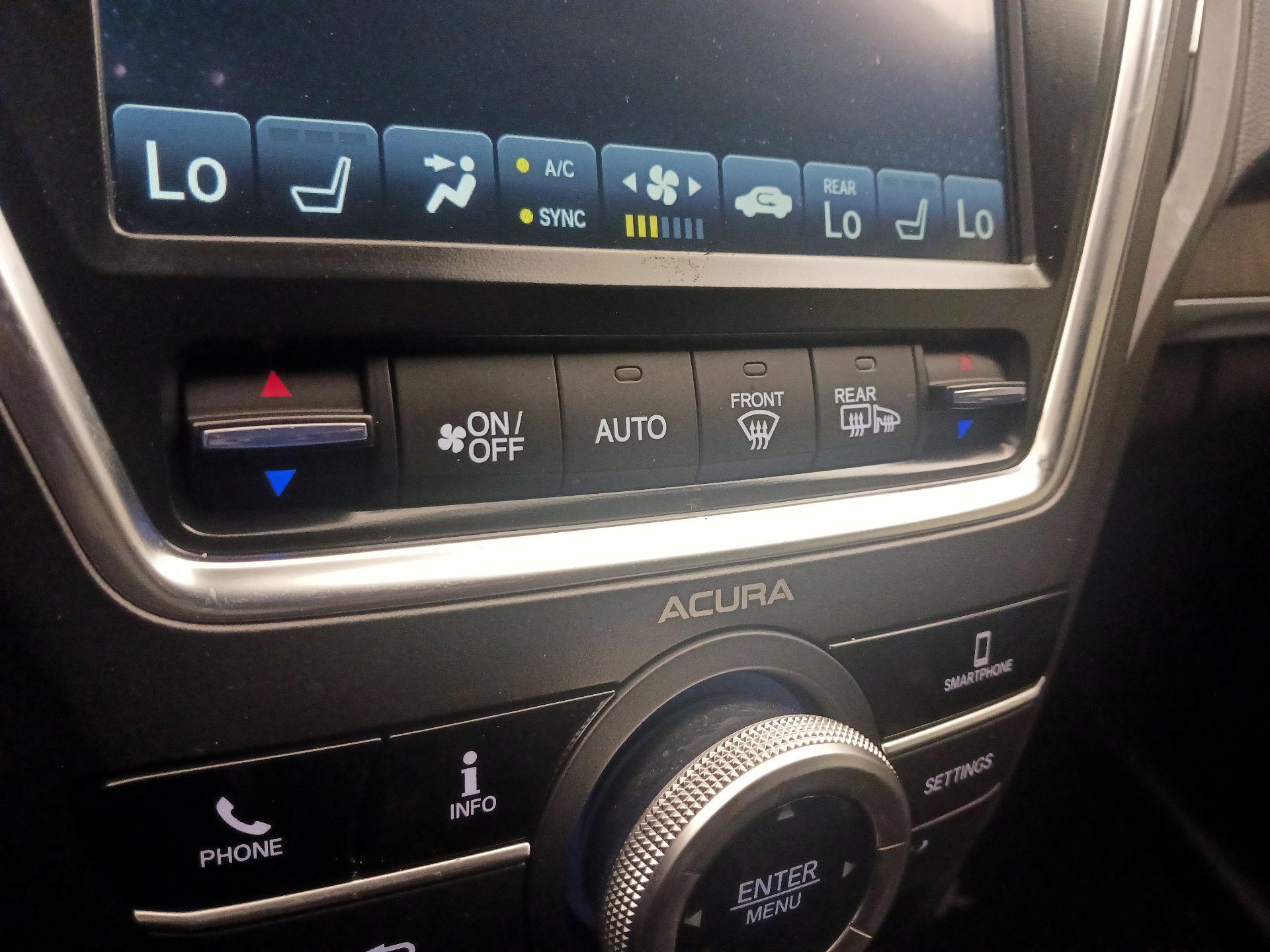 Thumbnail: 2020 Acura MDX - 16