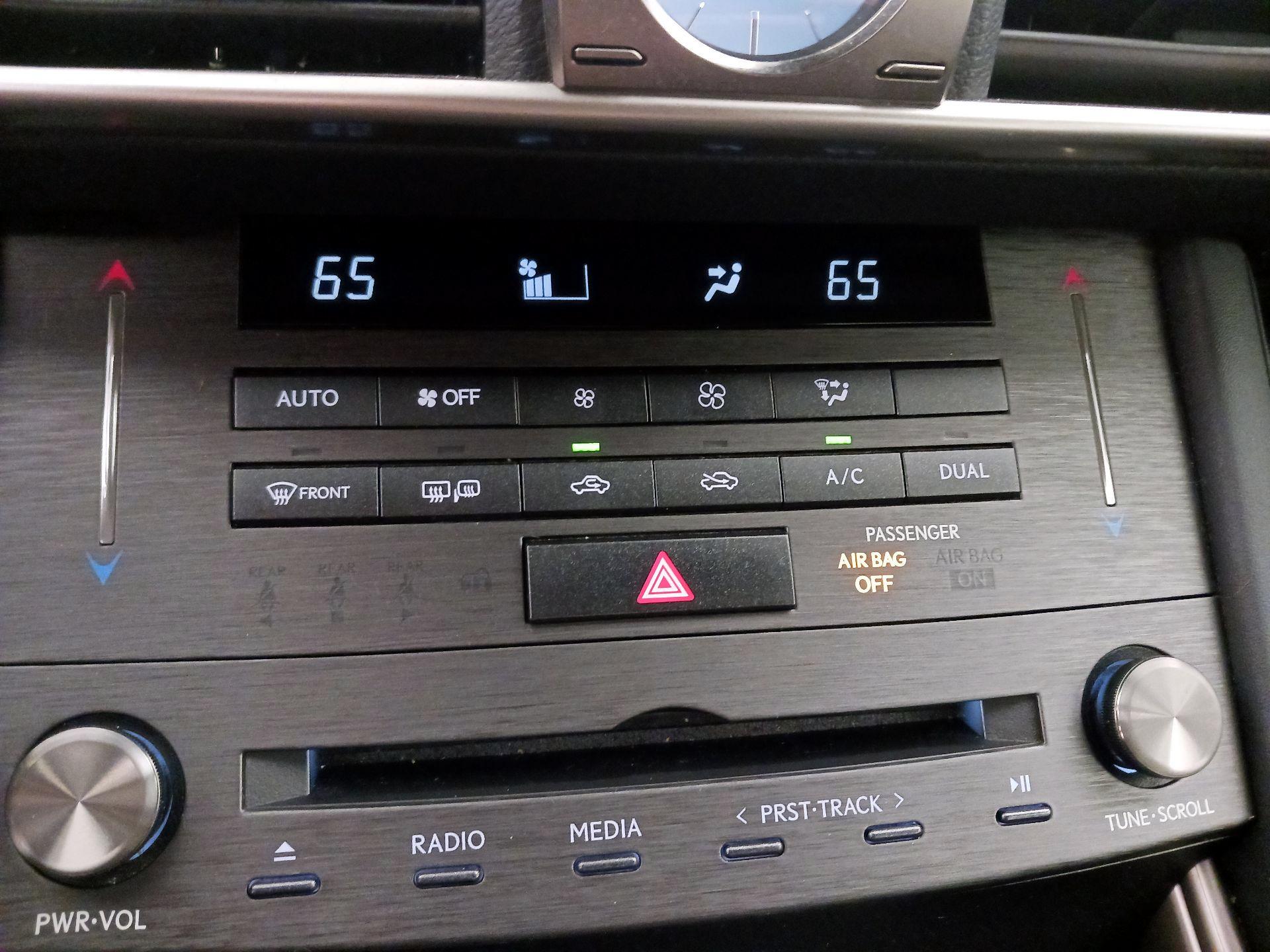 Thumbnail: 2020 Lexus IS - 16