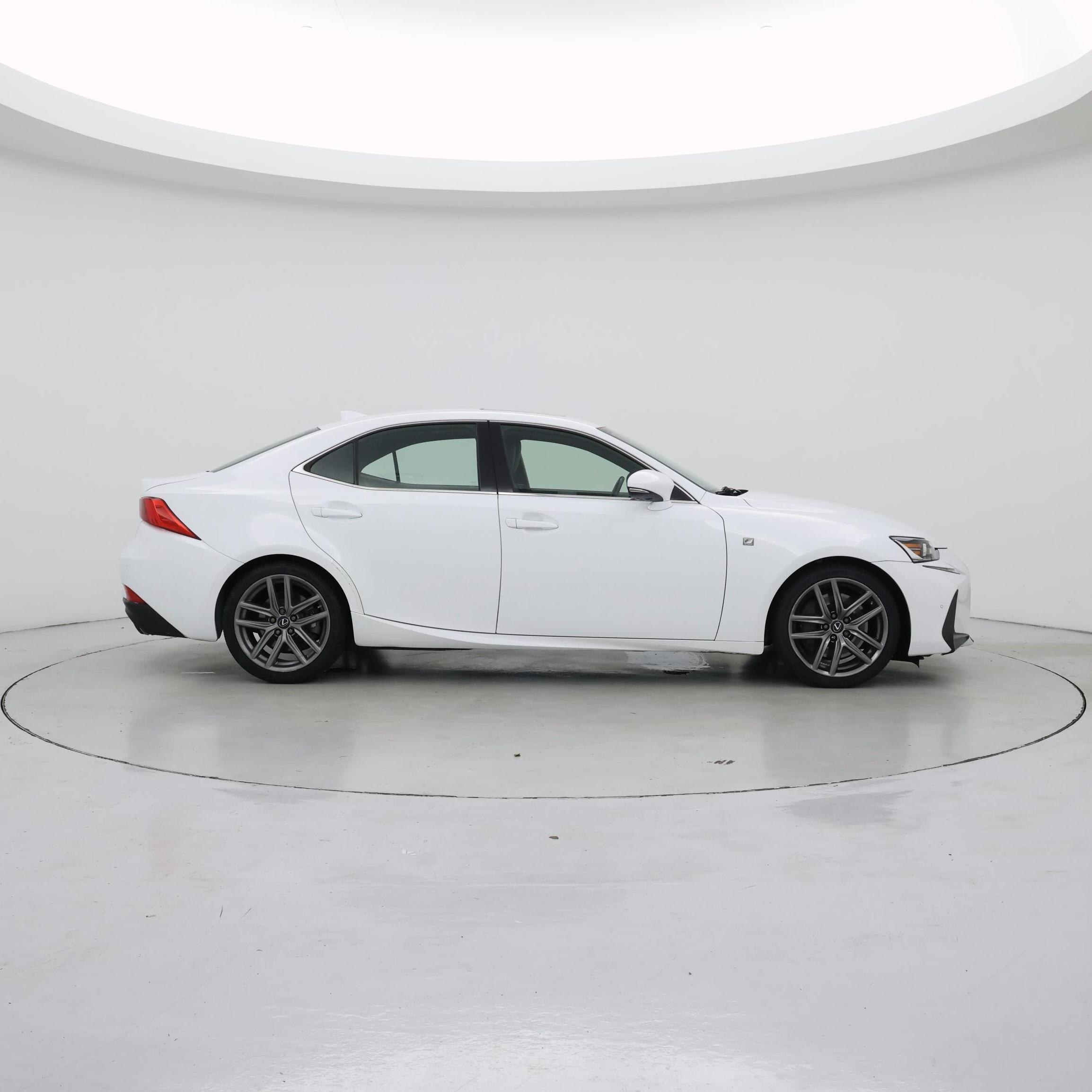 Thumbnail: 2020 Lexus IS - 7