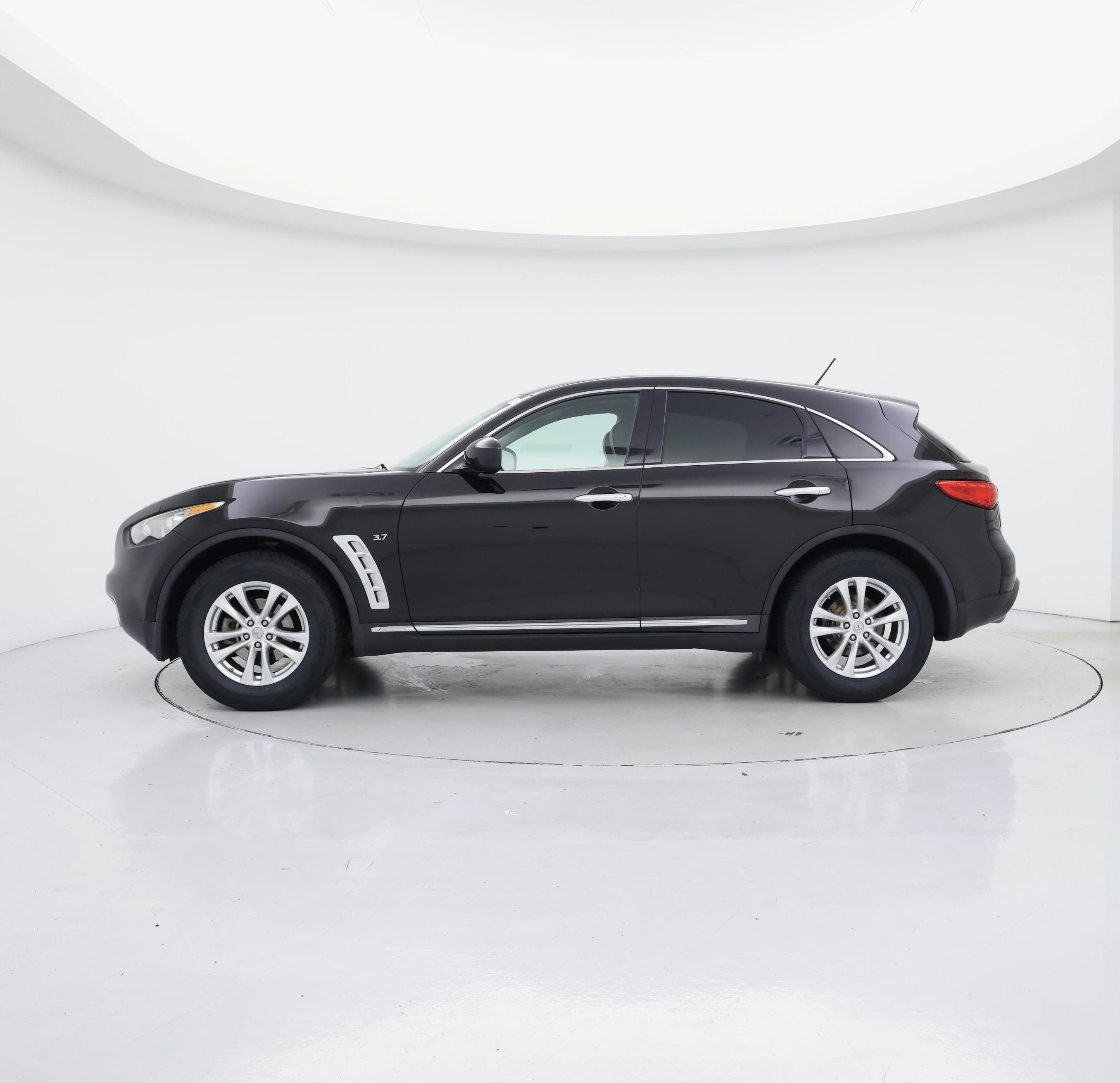 Thumbnail: 2016 INFINITI QX70 - 3