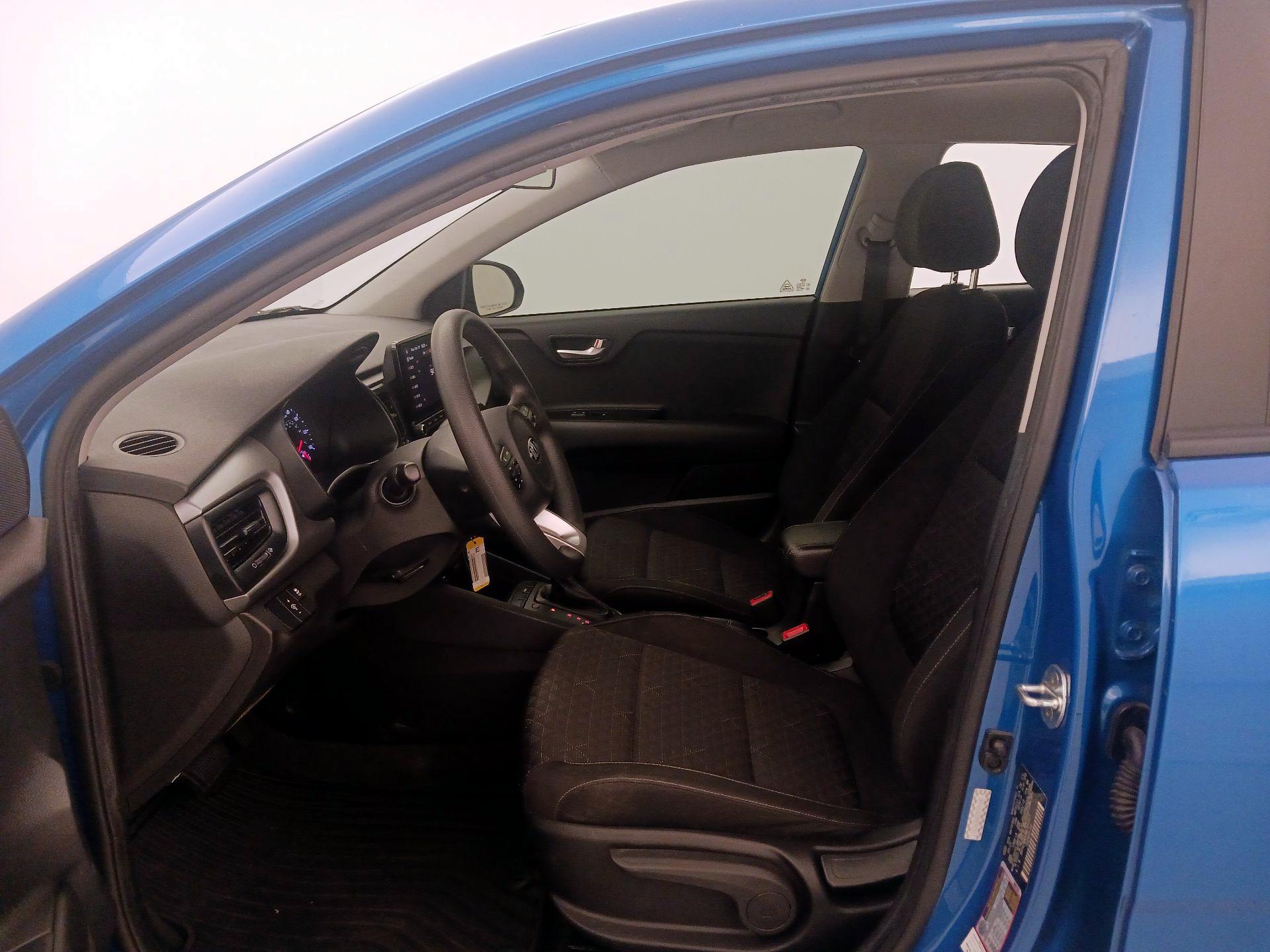 Thumbnail: 2021 Kia Rio5 - 11