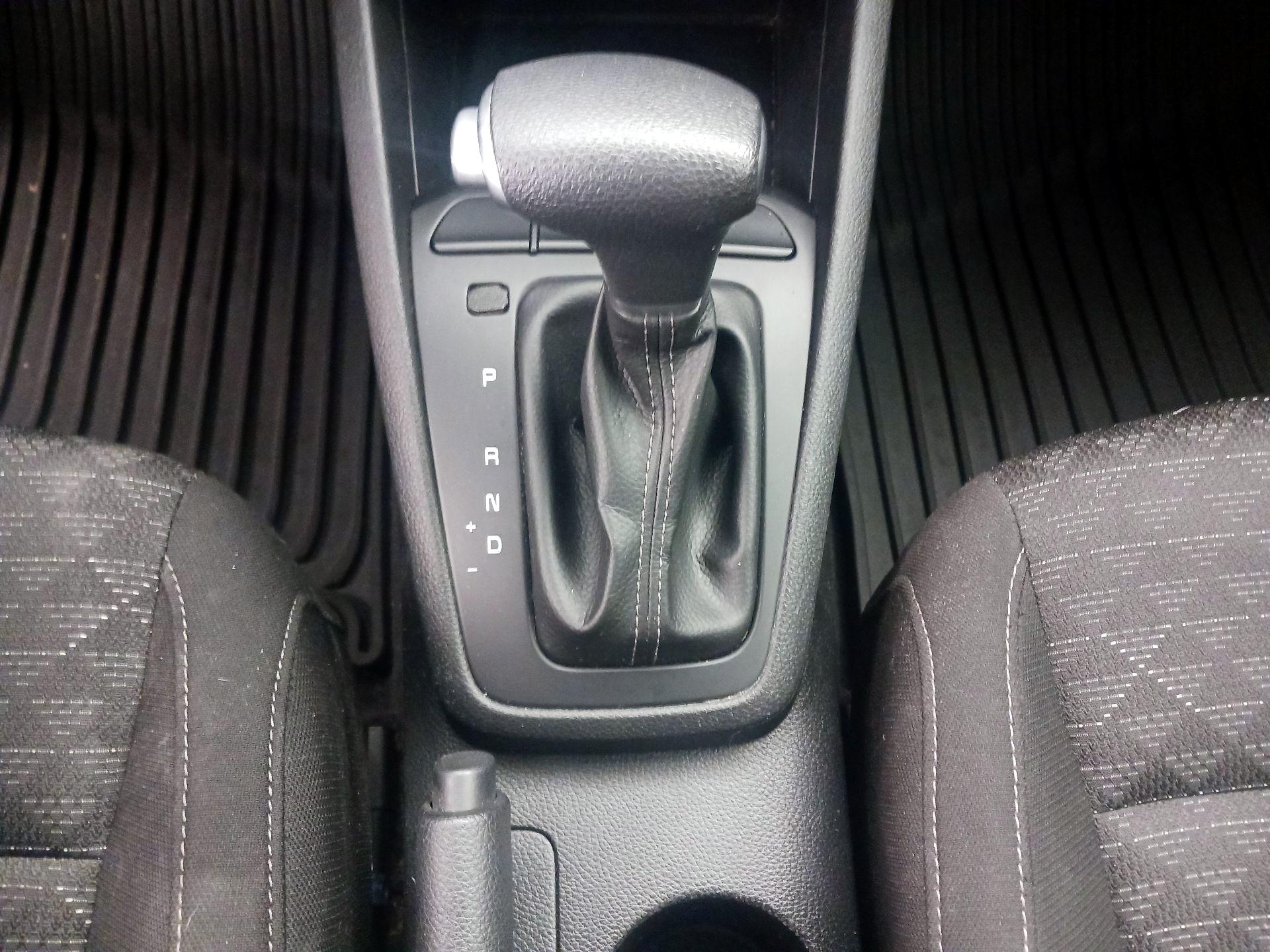 Thumbnail: 2021 Kia Rio5 - 16