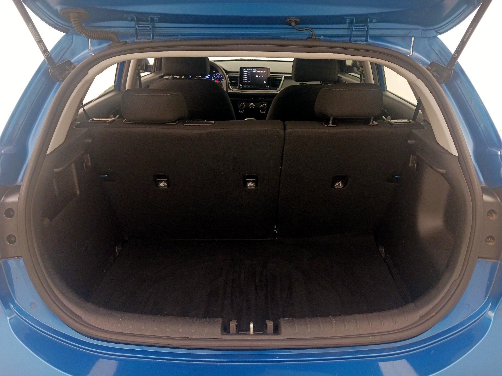 Thumbnail: 2021 Kia Rio5 - 19