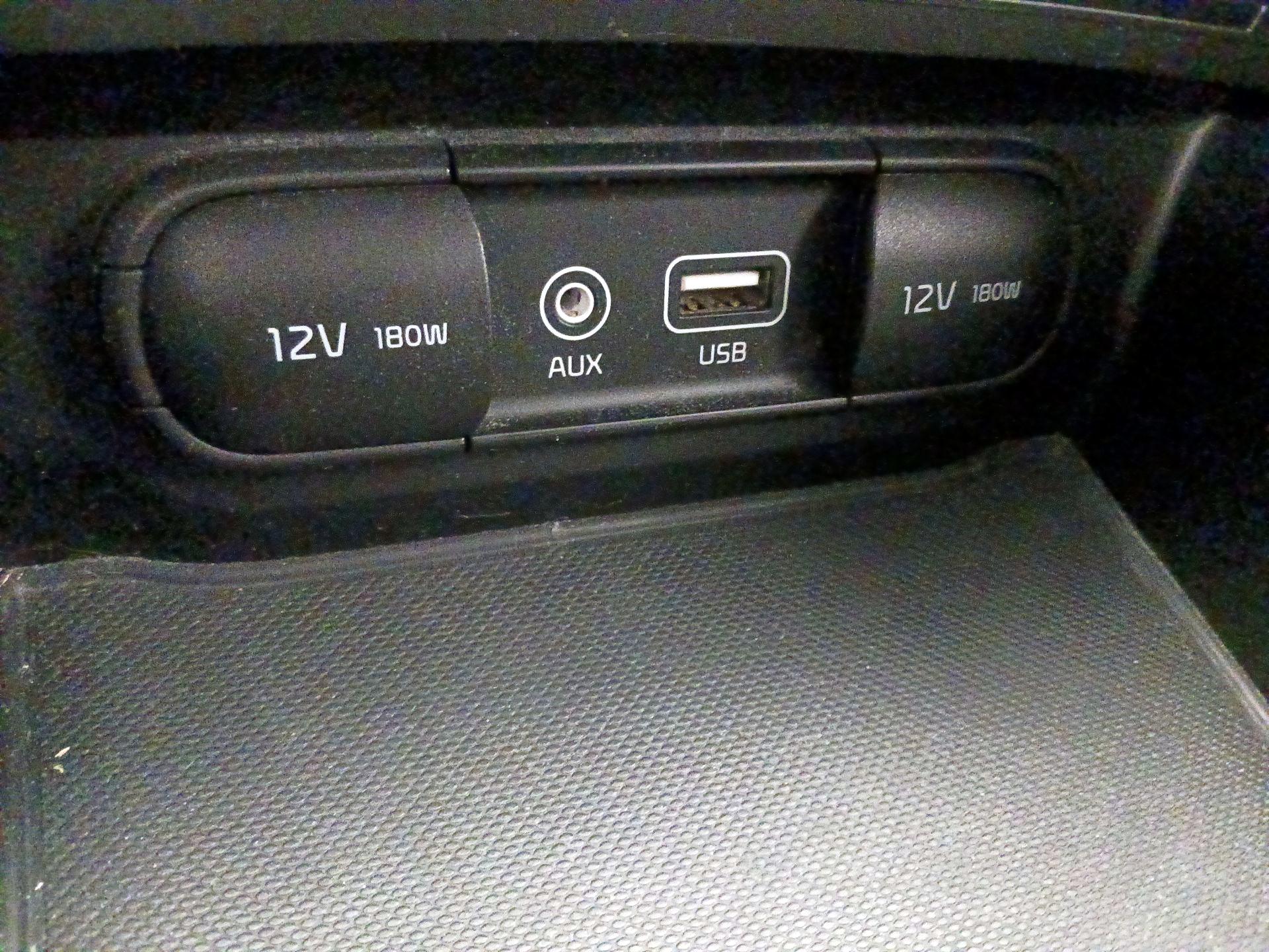 Thumbnail: 2016 Kia Optima - 19