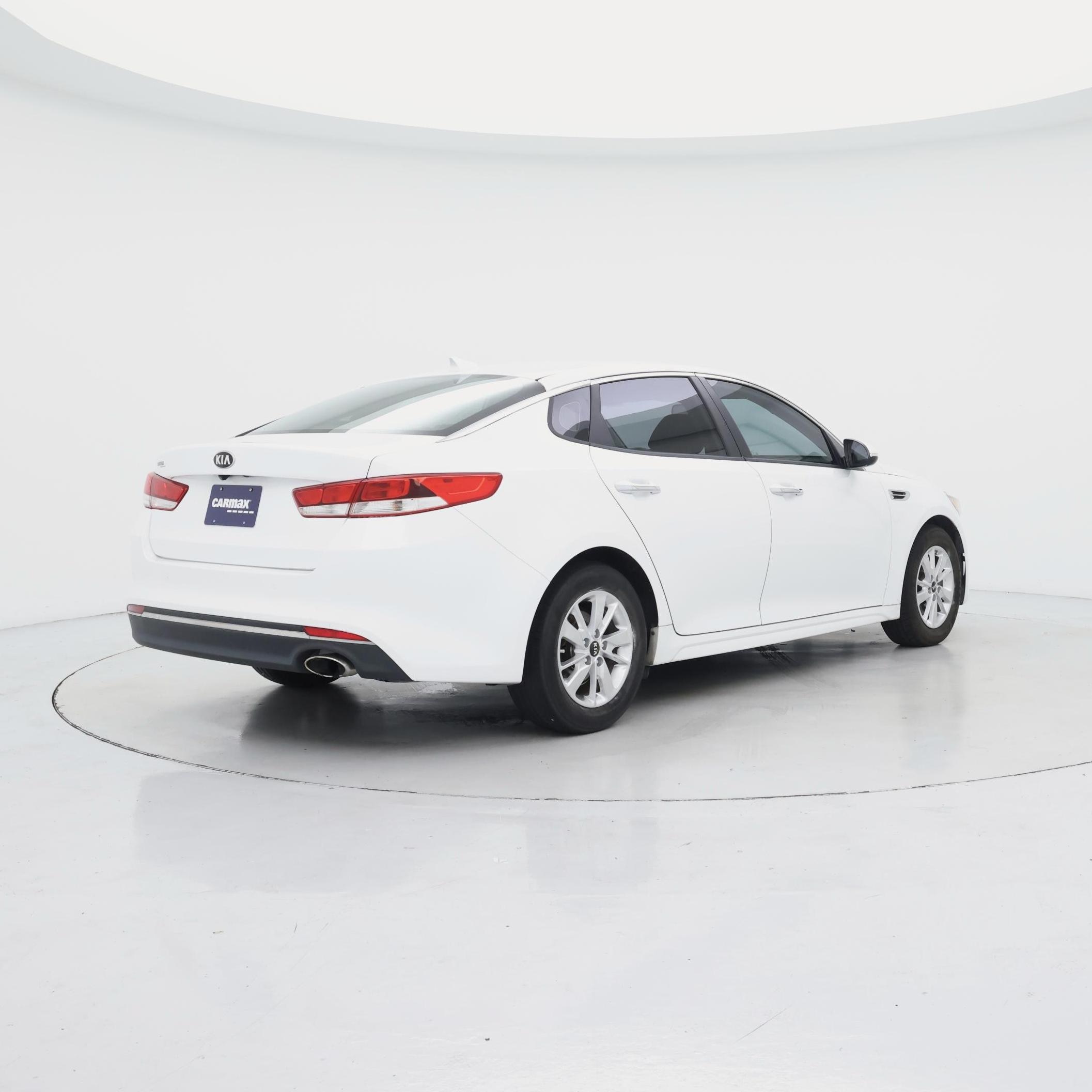 Thumbnail: 2016 Kia Optima - 8